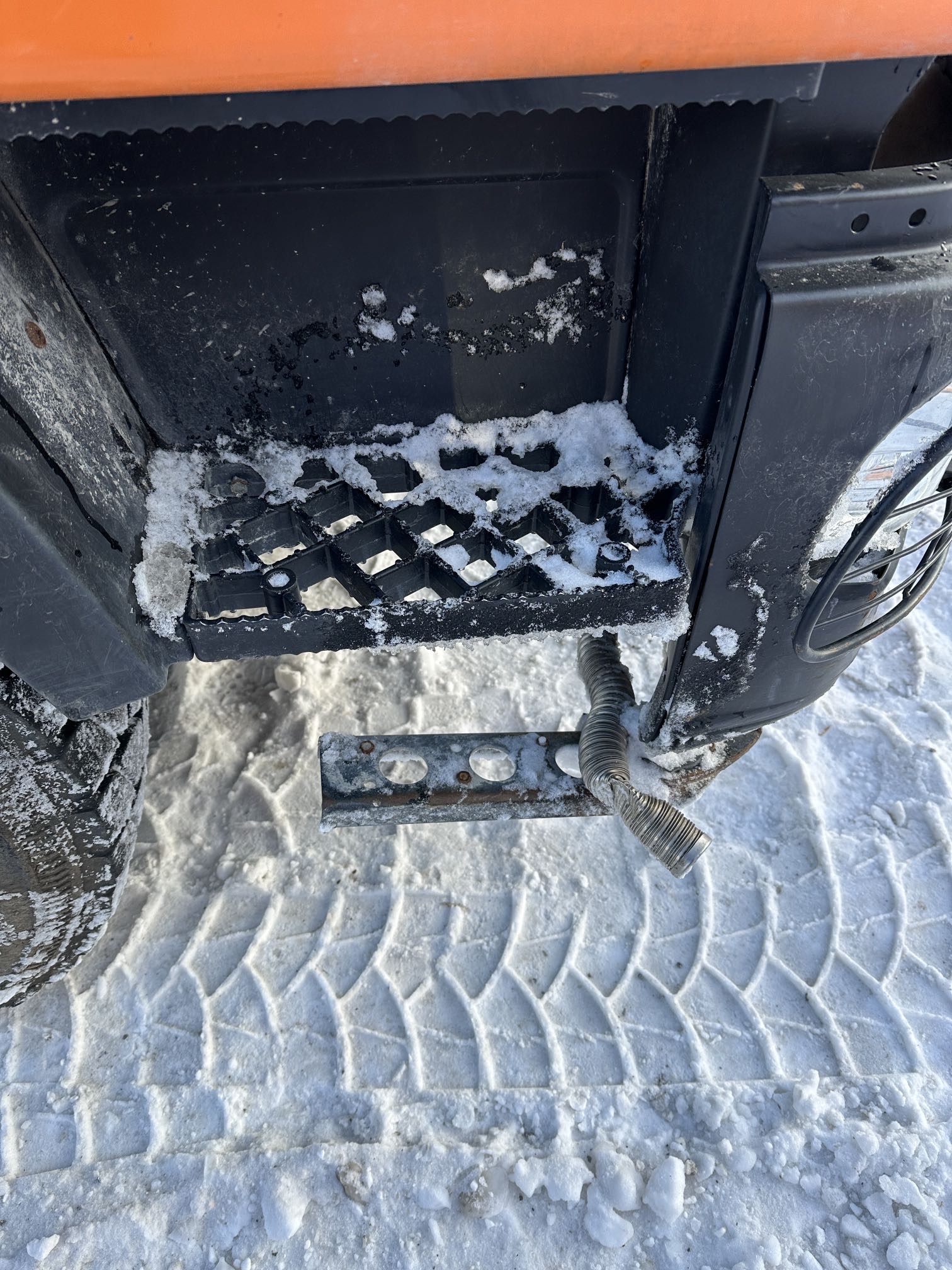 ПК Коммунальные машины ПБ-7028* на шасси МАЗ 5550 4x2 Бункеровоз 2023 г. - фото 10