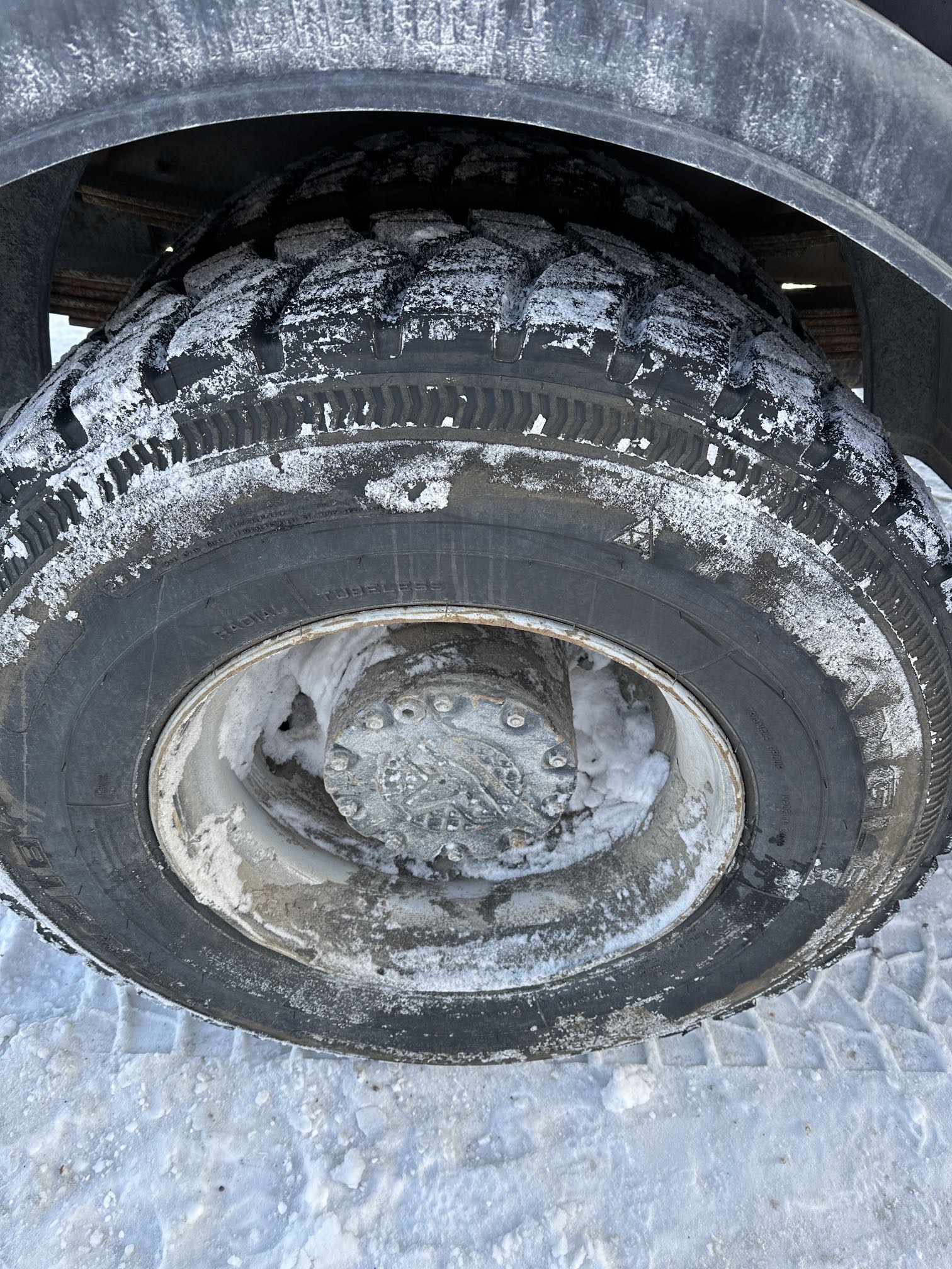 ПК Коммунальные машины ПБ-7028* на шасси МАЗ 5550 4x2 Бункеровоз 2023 г. - фото 14