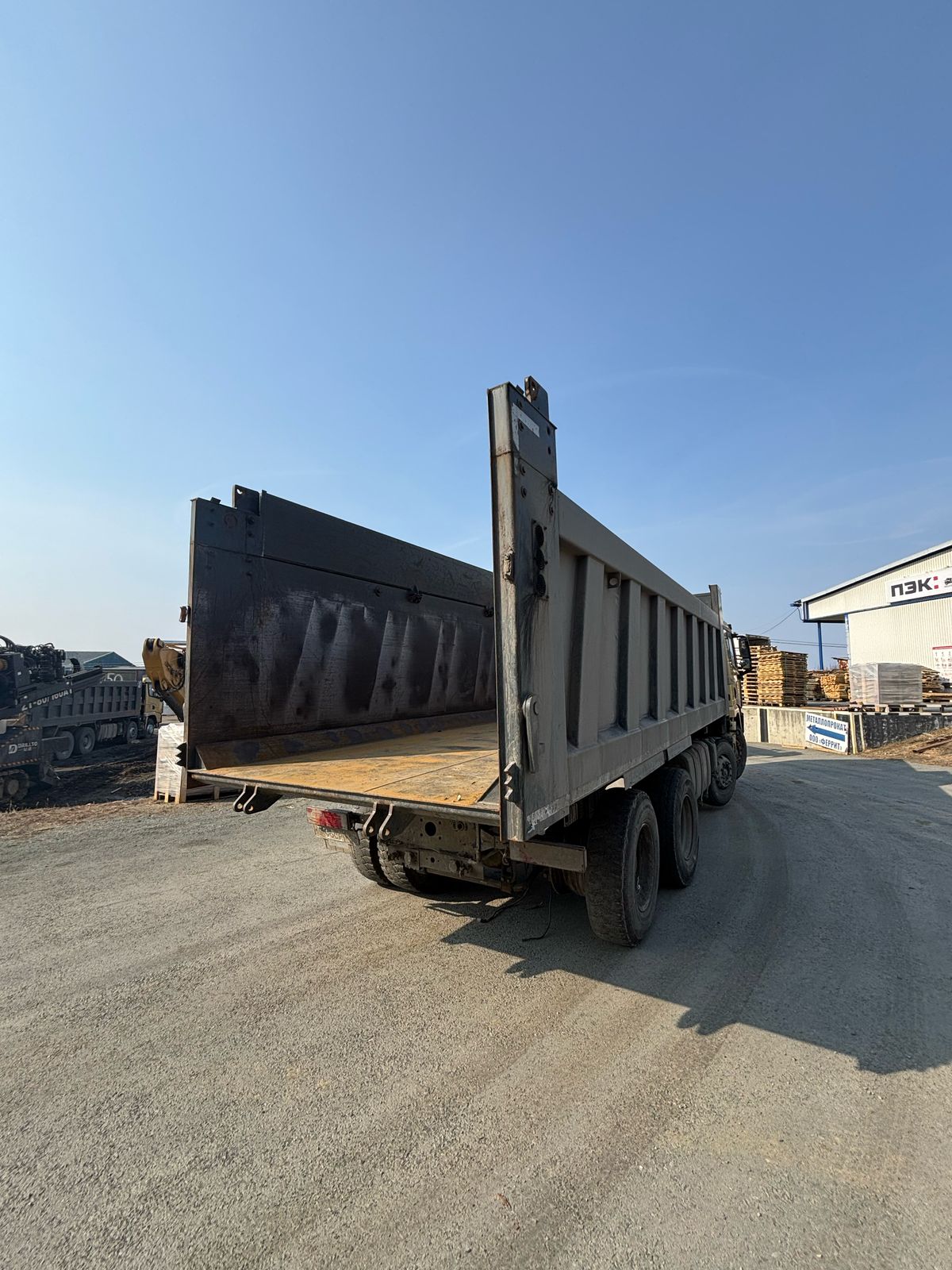 Shacman (Shaanxi) SX* 8x4 Самосвал 2024 г. - фото 6