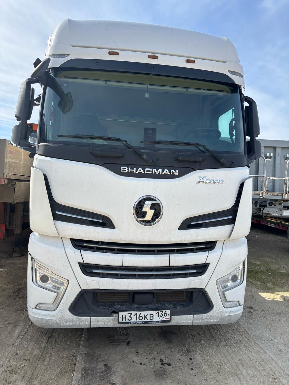 Shacman (Shaanxi) SX* 4x2 Седельный тягач 2023 г.