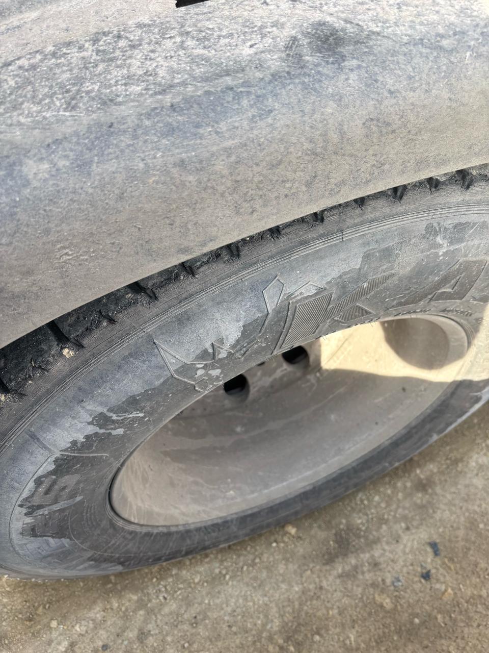 Shacman (Shaanxi) SX* 4x2 Седельный тягач 2023 г. - фото 9