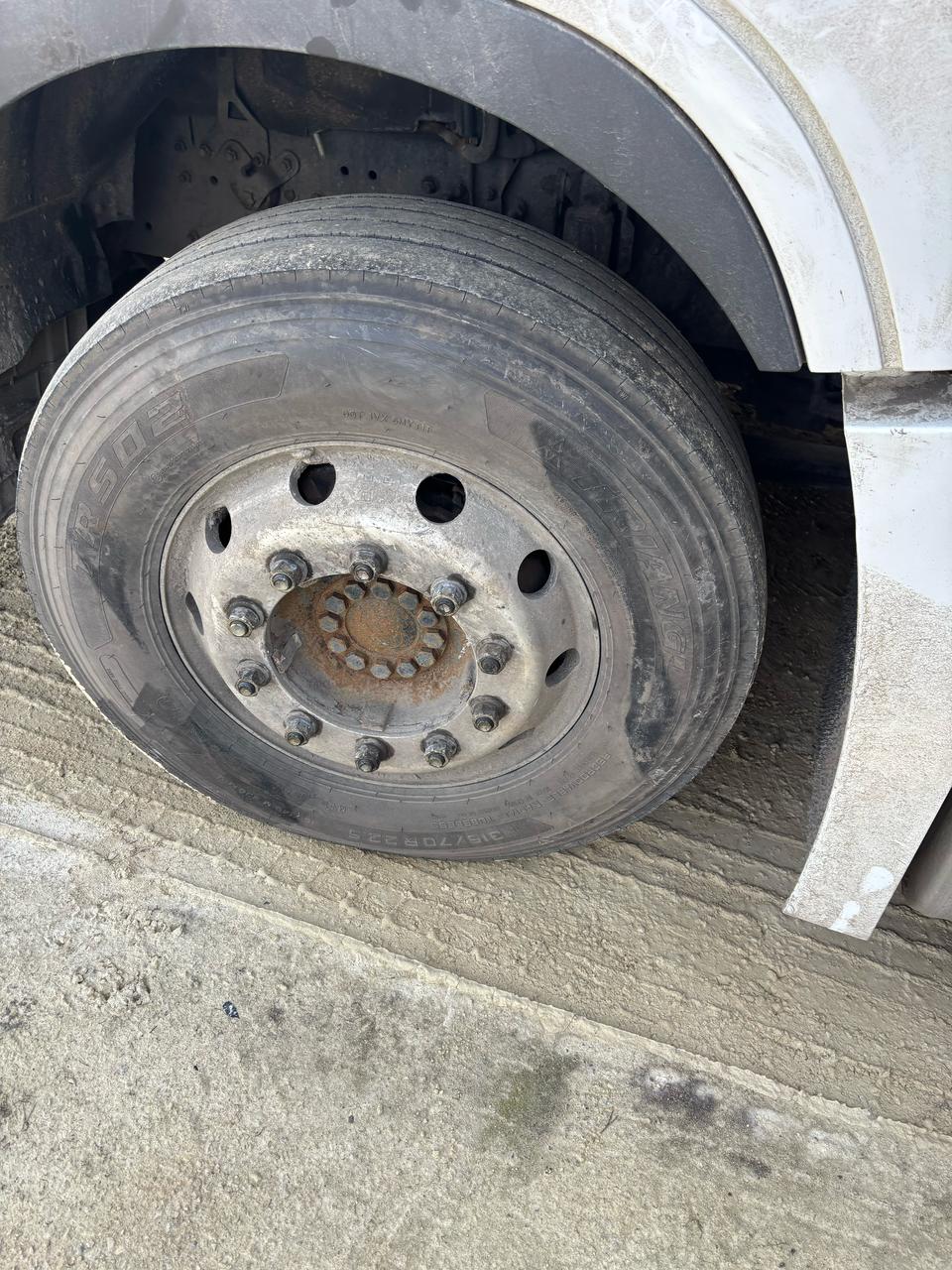 Shacman (Shaanxi) SX* 4x2 Седельный тягач 2023 г. - фото 10