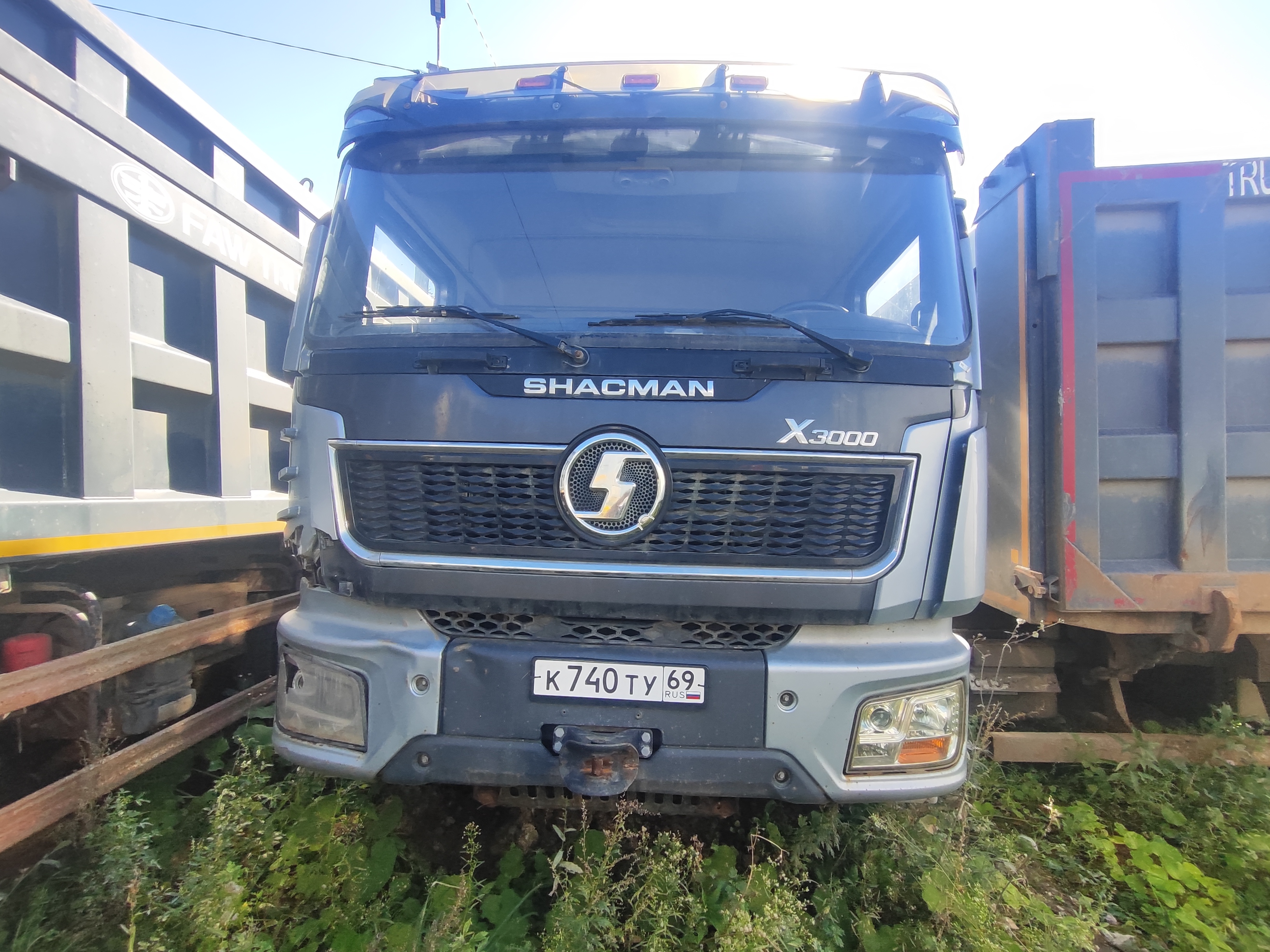 Shacman (Shaanxi) SX* 8x4 Самосвал 2023 г.