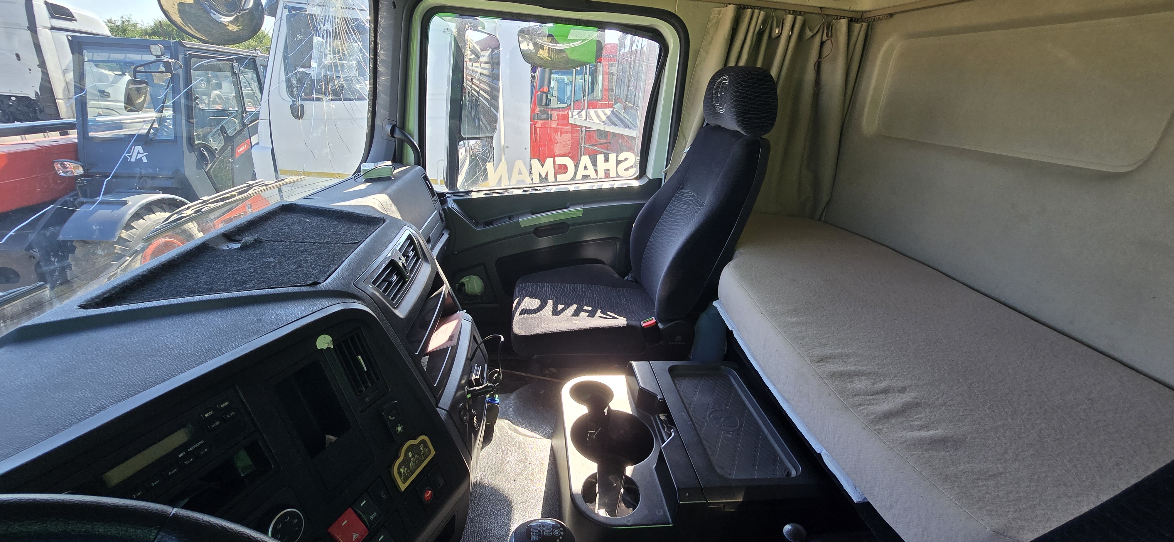 Shacman (Shaanxi) SX* 8x4 Самосвал 2022 г. - фото 15