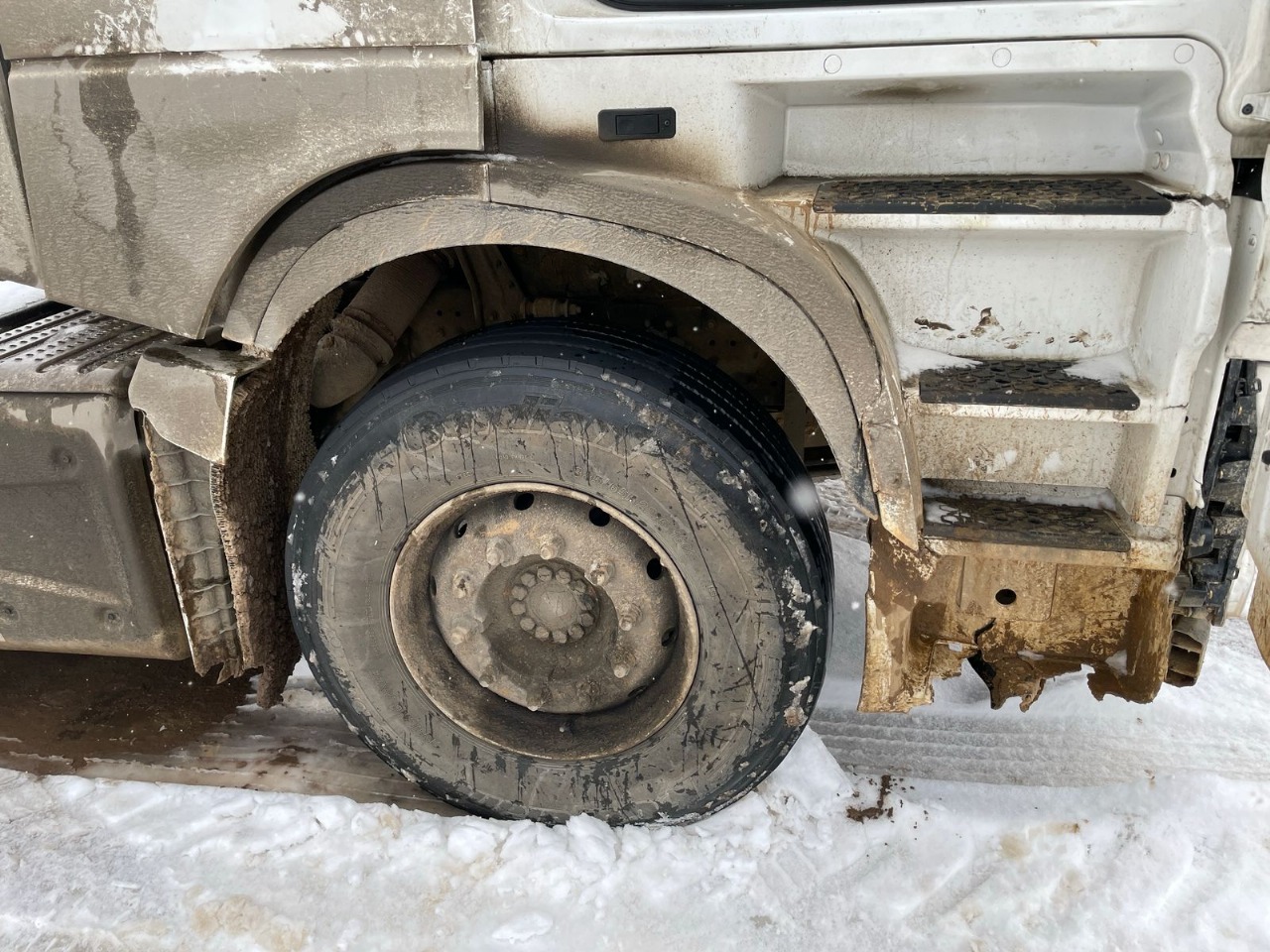 Shacman (Shaanxi) SX* 4x2 Седельный тягач 2022 г. - фото 9