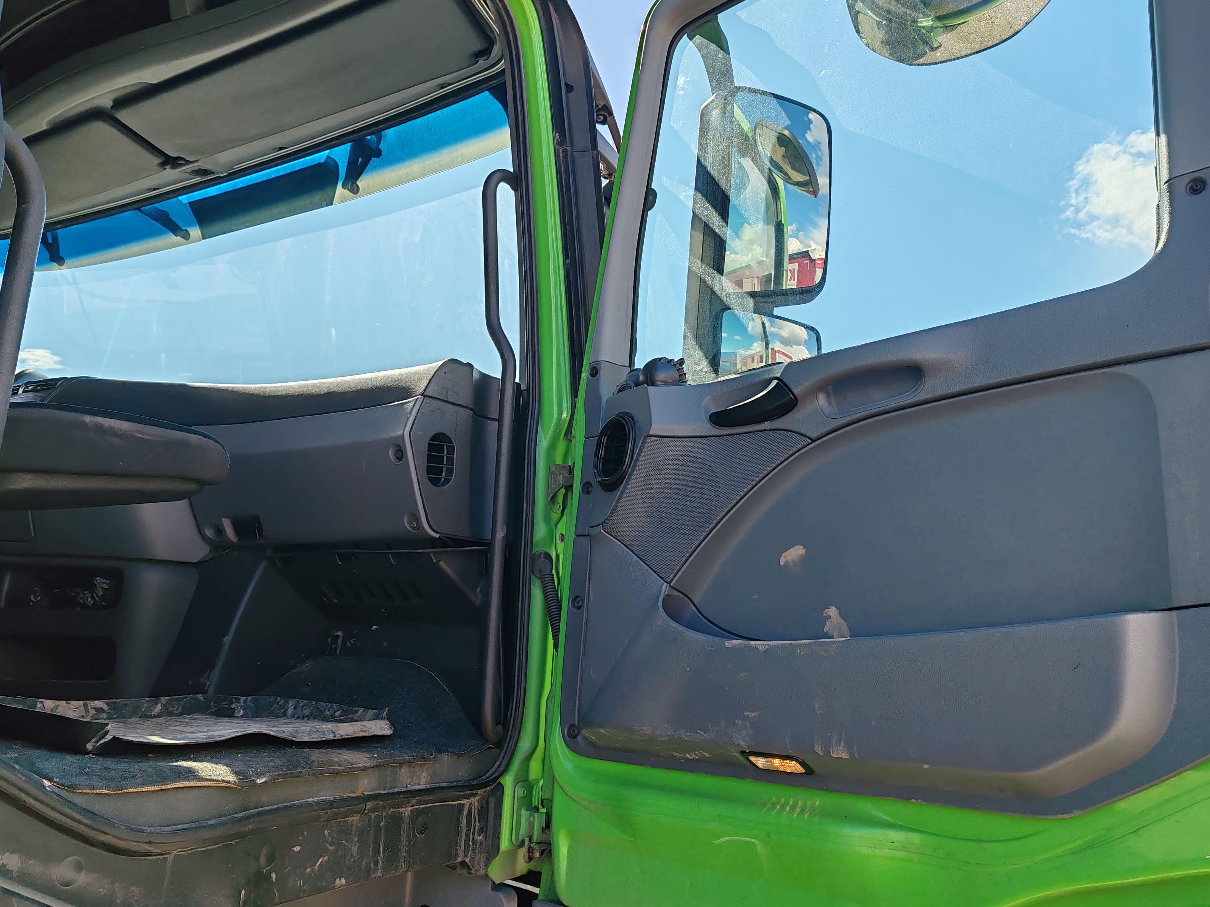 Mercedes-Benz ACTROS 4x2 Седельный тягач 2018 г. - фото 9