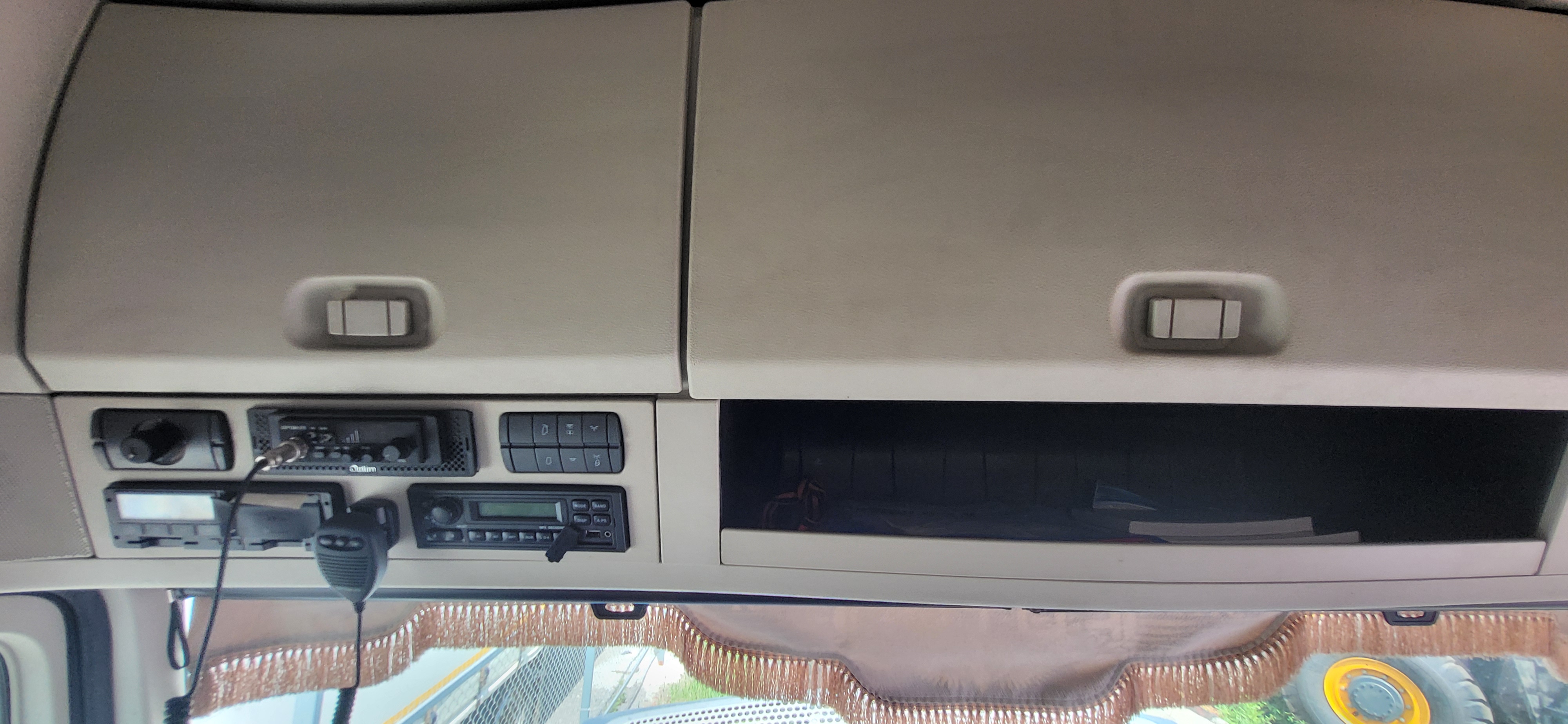 Foton AUMAN 4x2 Седельный тягач 2023 г. - фото 15