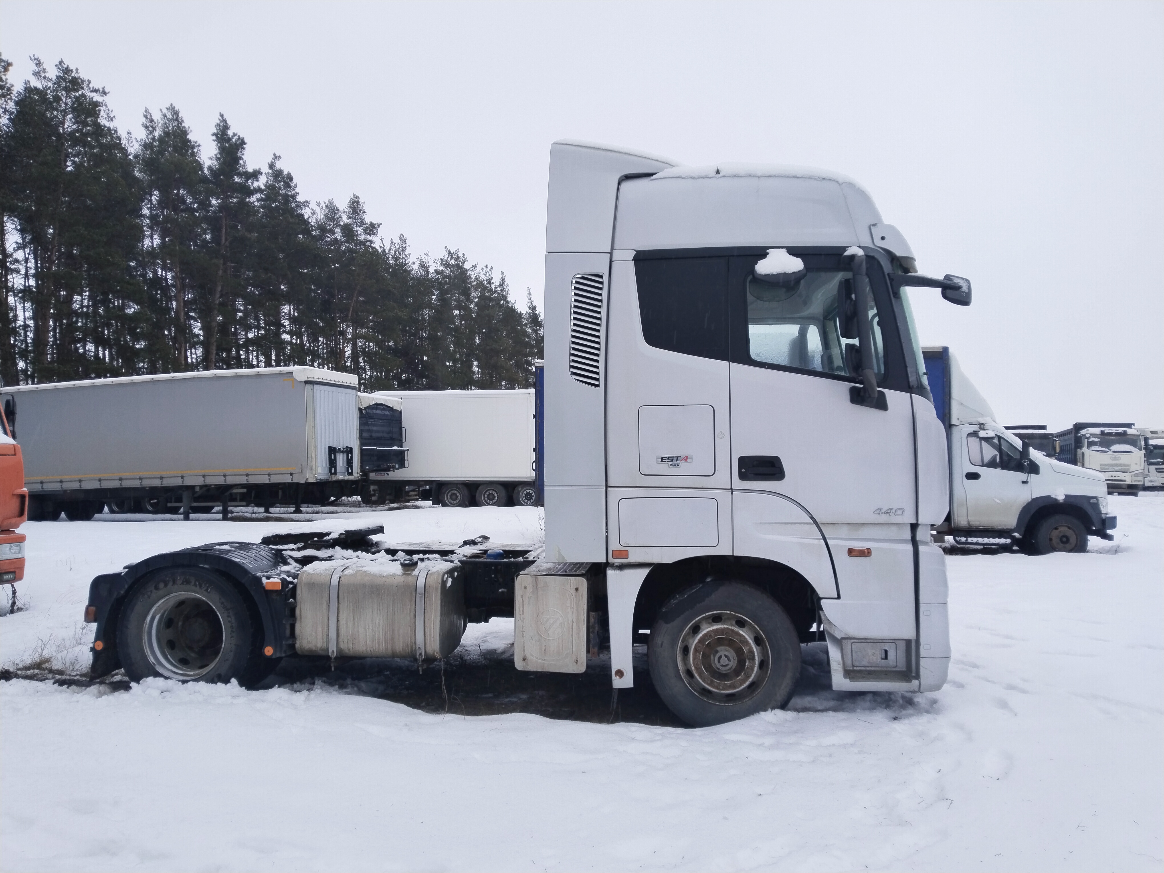 Foton AUMAN 4x2 Седельный тягач 2019 г. - фото 3