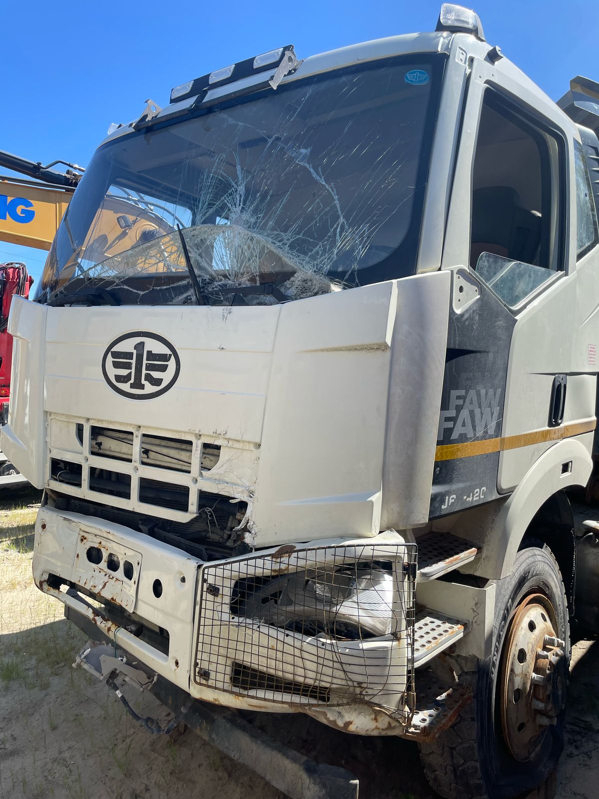 FAW J6 6x6 Самосвал 2022 г.