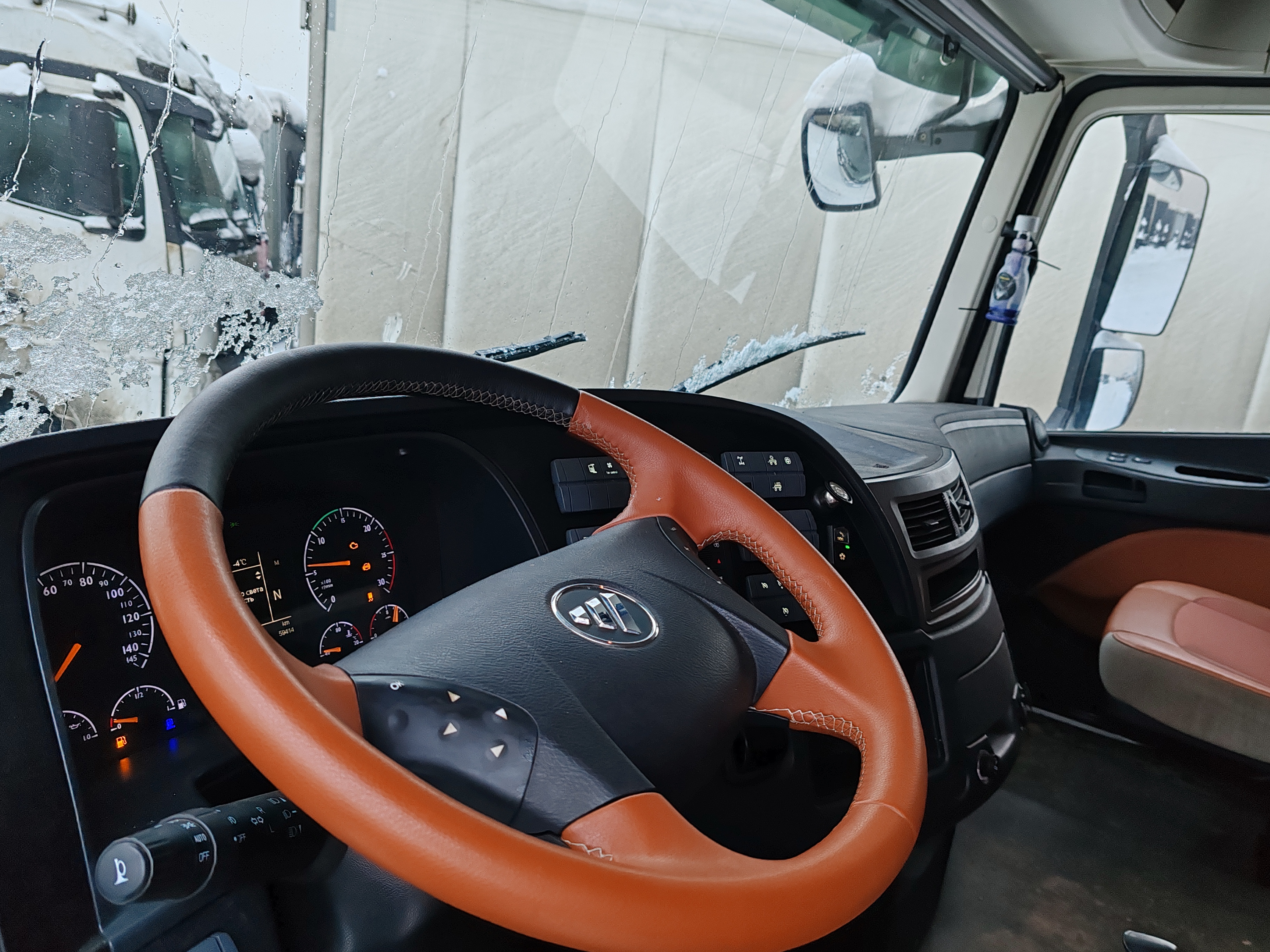 Foton AUMAN 4x2 Седельный тягач 2023 г. - фото 11