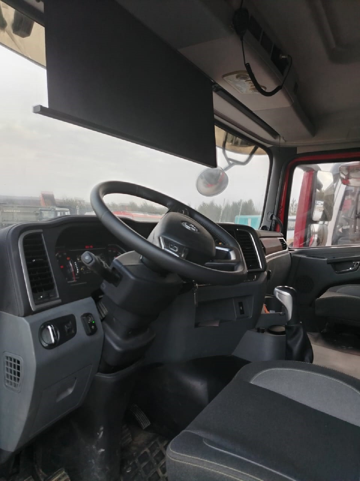 Shacman (Shaanxi) SX* 8x4 Самосвал 2024 г. - фото 7