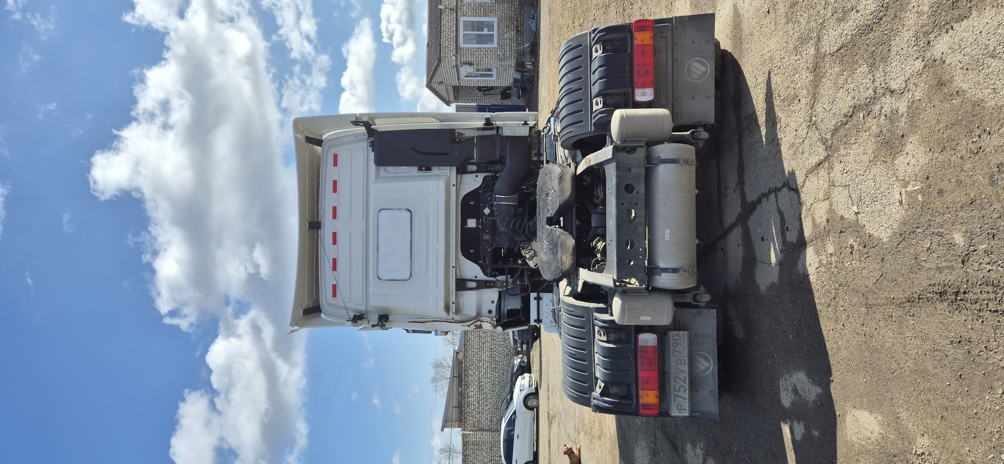 Foton AUMAN 4x2 Седельный тягач 2023 г. - фото 8