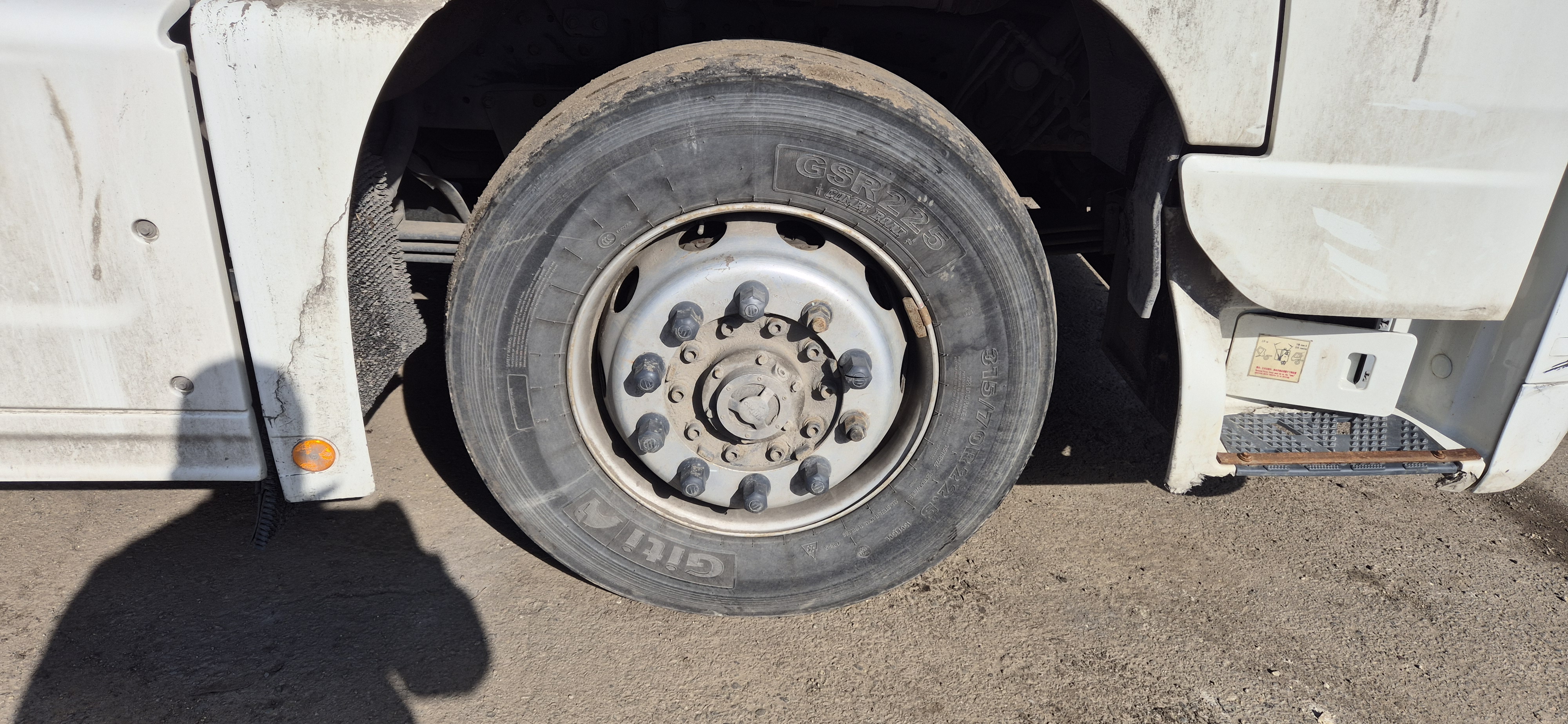 Foton AUMAN 4x2 Седельный тягач 2023 г. - фото 15