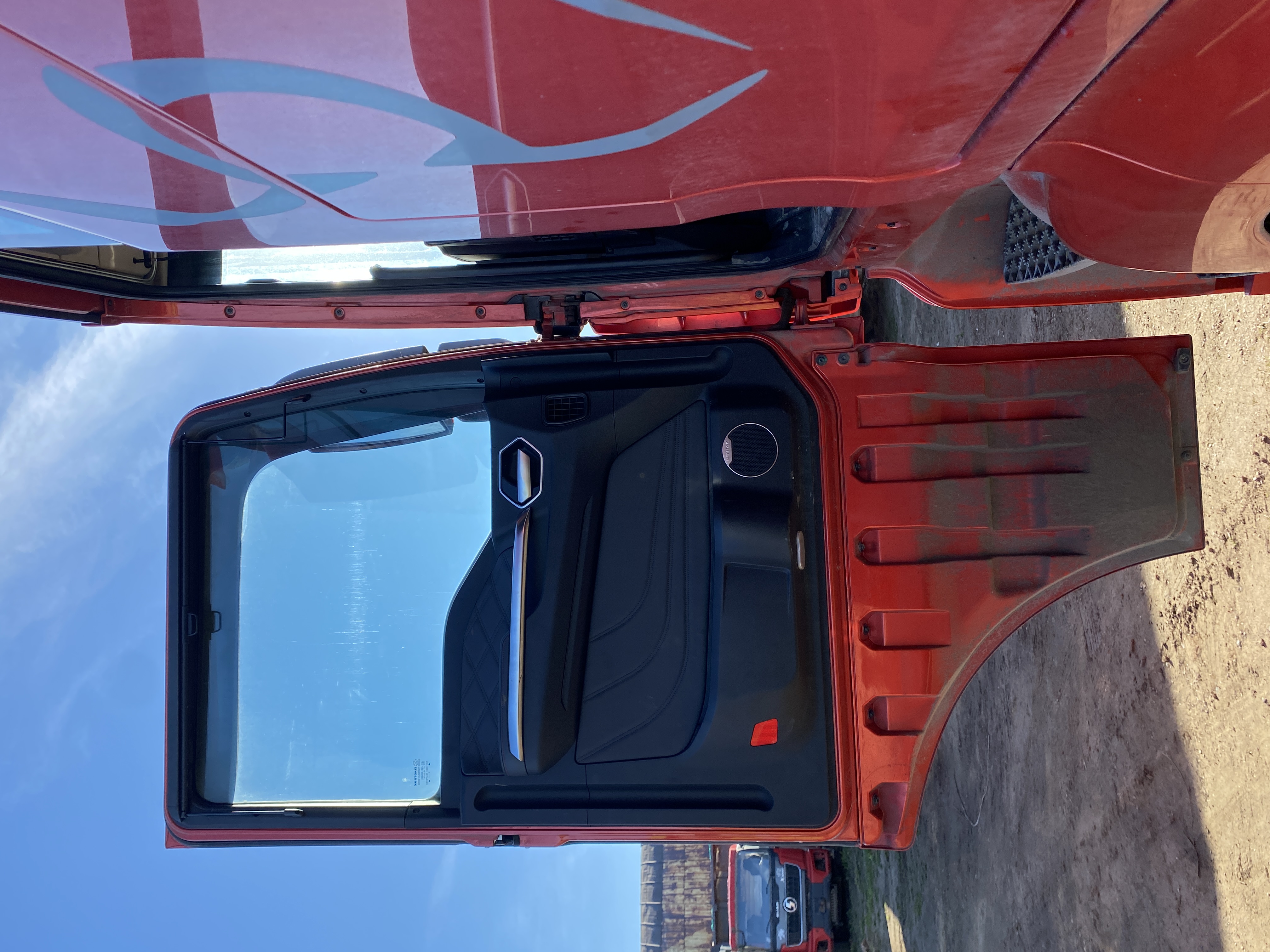 SITRAK C7H 4x2 Седельный тягач 2023 г. - фото 7