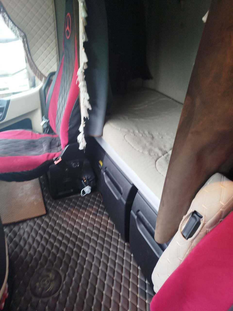 Mercedes-Benz ACTROS 4x2 Седельный тягач 2019 г. - фото 9