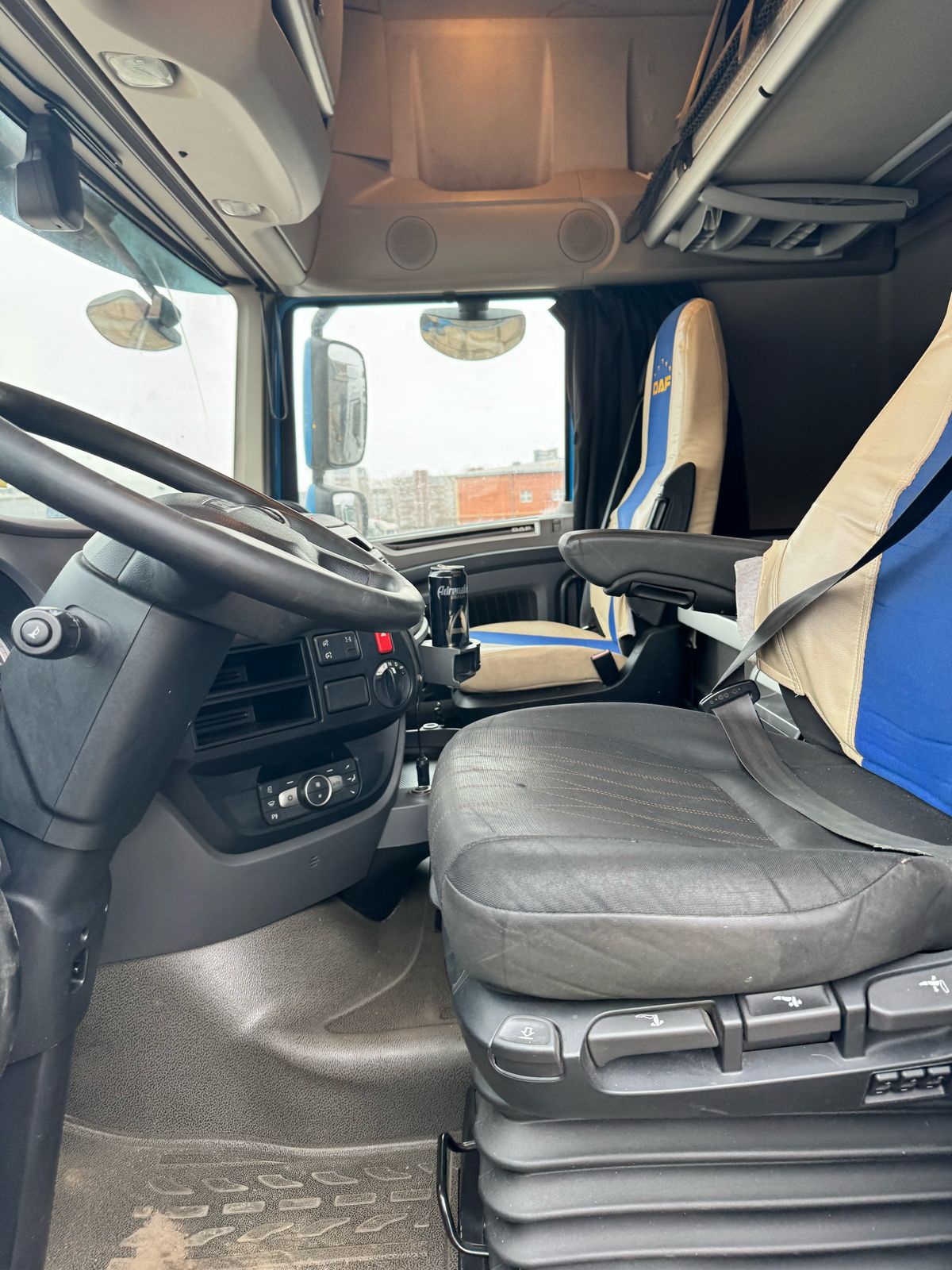 DAF XF 4x2 Седельный тягач 2018 г. - фото 7