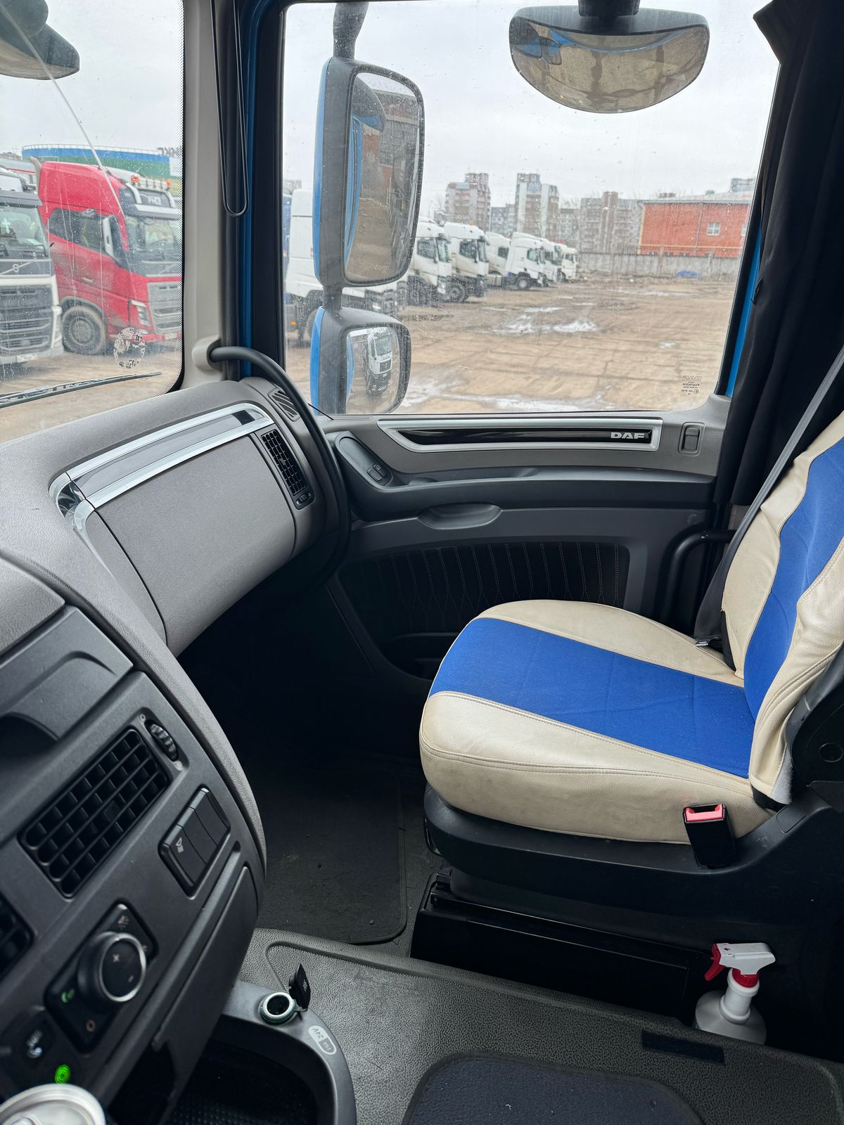 DAF XF 4x2 Седельный тягач 2018 г. - фото 8