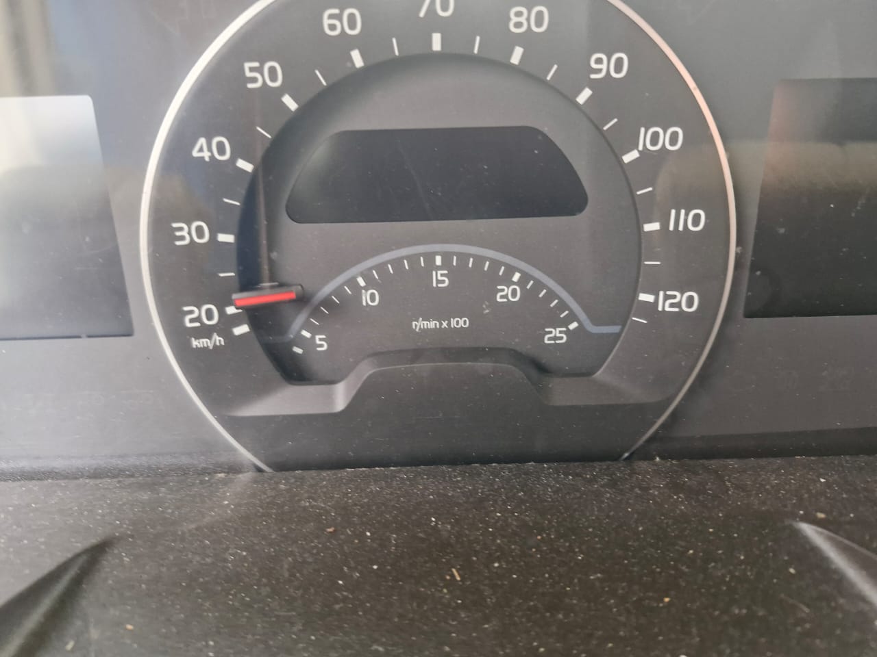 Volvo FH 4x2 Седельный тягач 2016 г. - фото 20