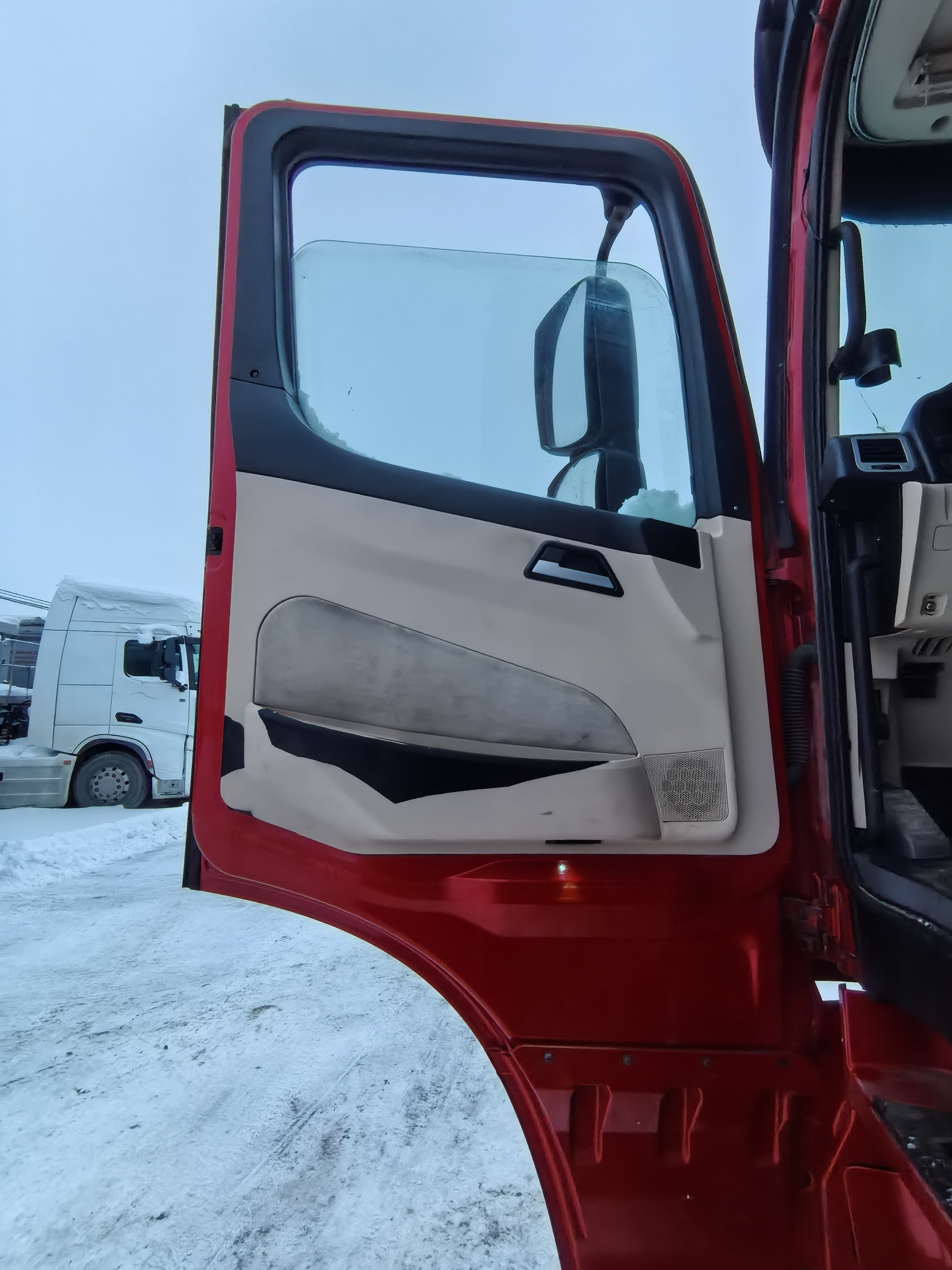 BEIBEN BBTR* 4x2 Седельный тягач 2023 г. - фото 9