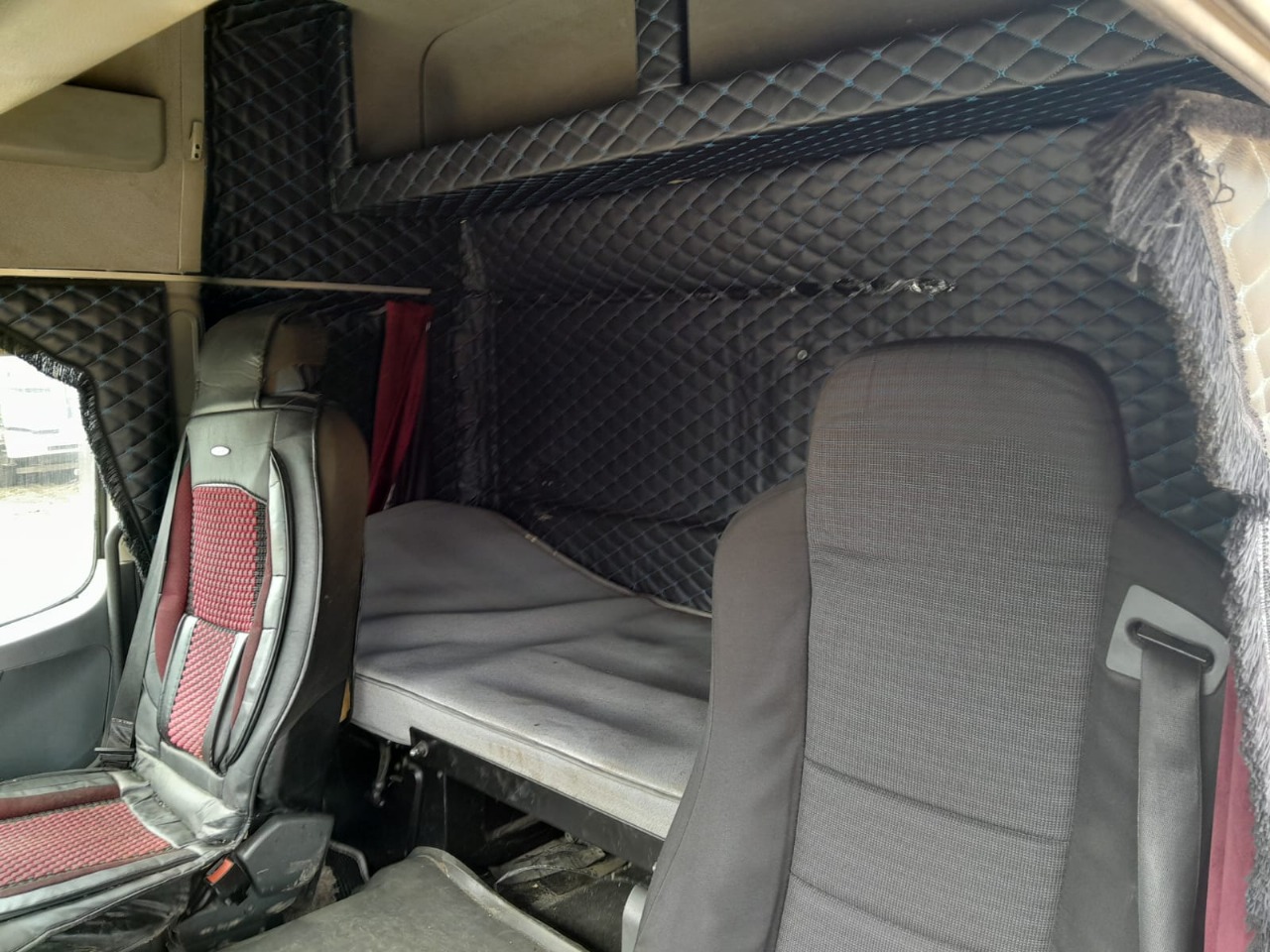 КамАЗ 5490 4x2 Седельный тягач 2018 г. - фото 9