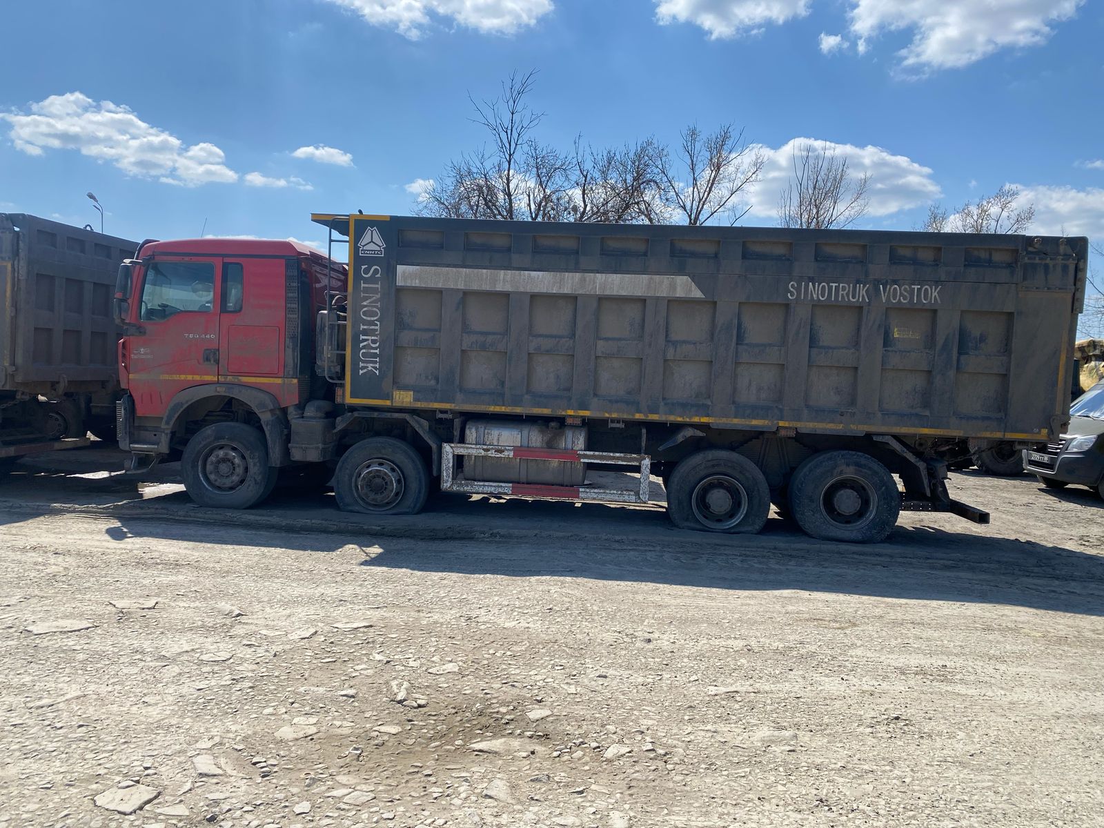 Howo T5G 8x4 Самосвал 2023 г. - фото 3