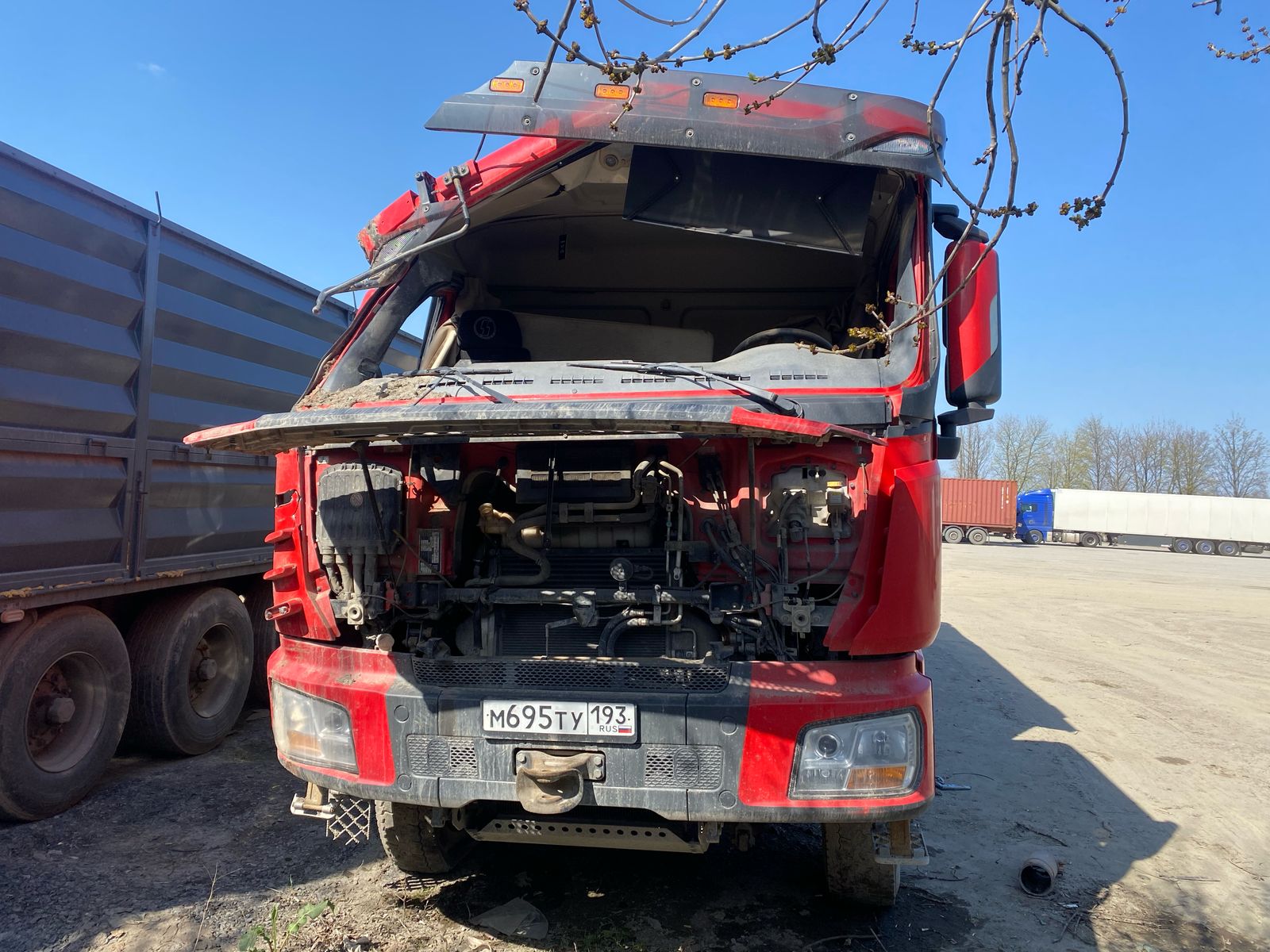 Shacman (Shaanxi) SX* 8x4 Самосвал 2023 г.