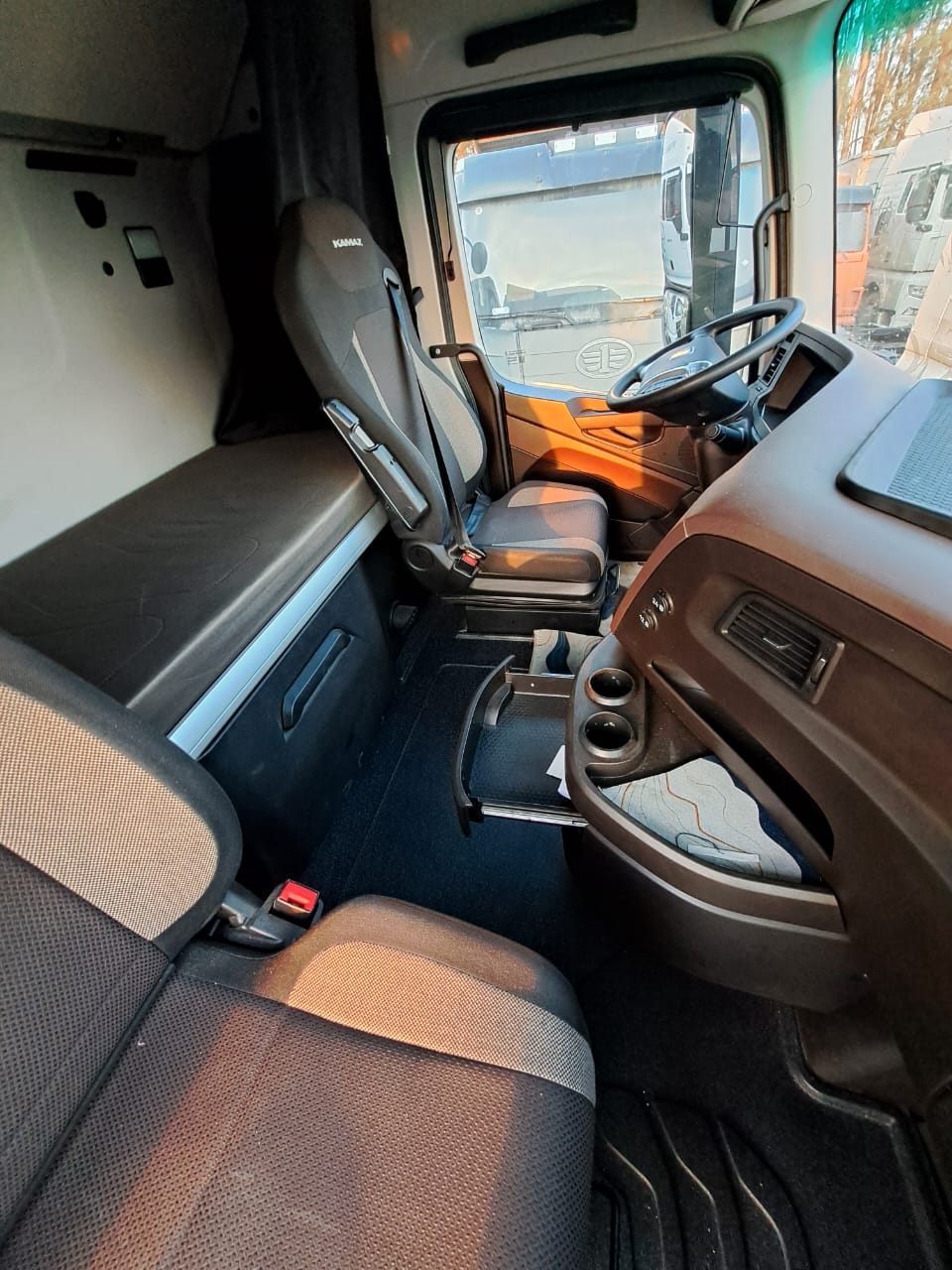 КамАЗ 54901 4x2 Седельный тягач 2024 г. - фото 7