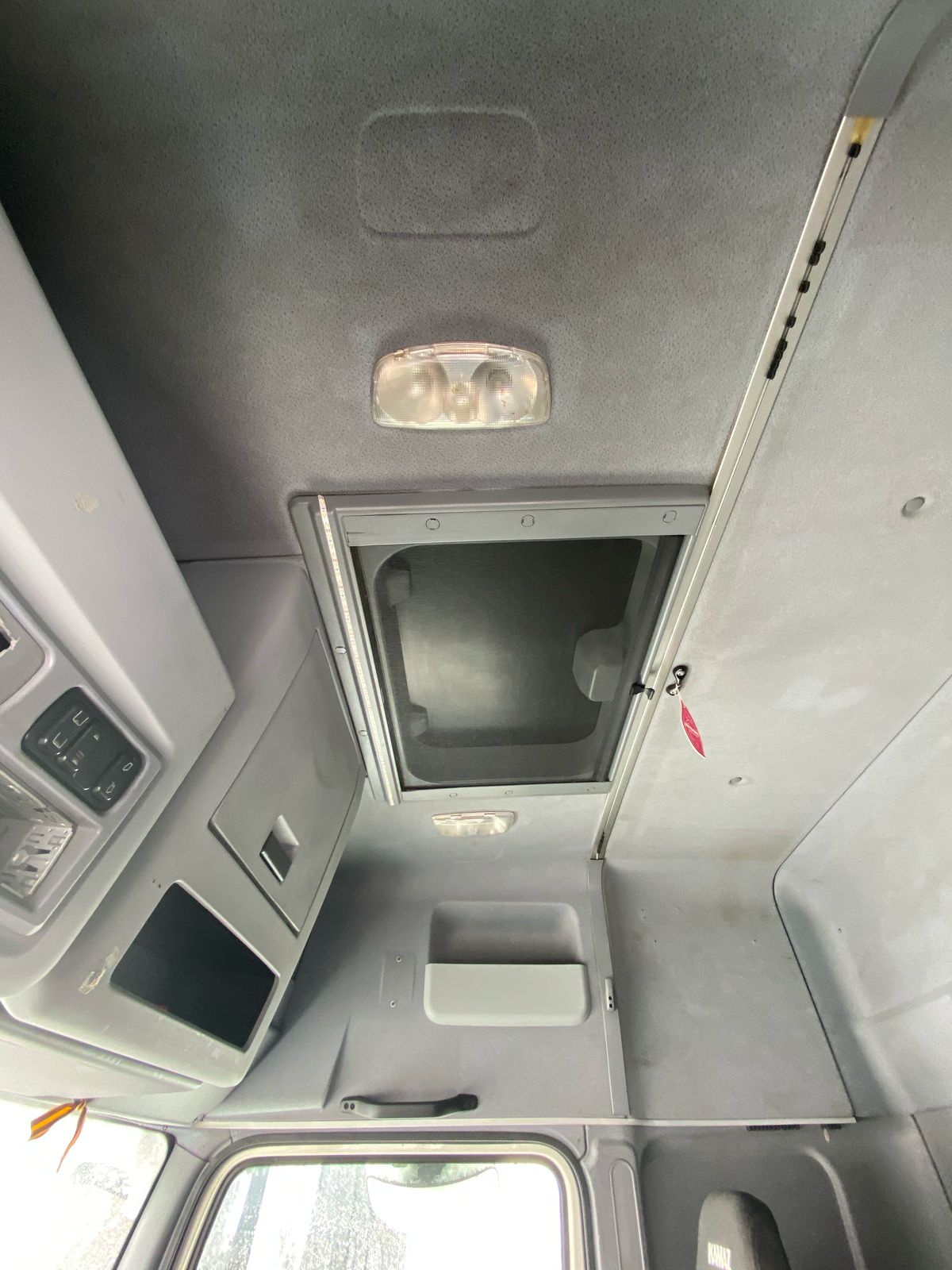 КамАЗ 5490 4x2 Седельный тягач 2020 г. - фото 7