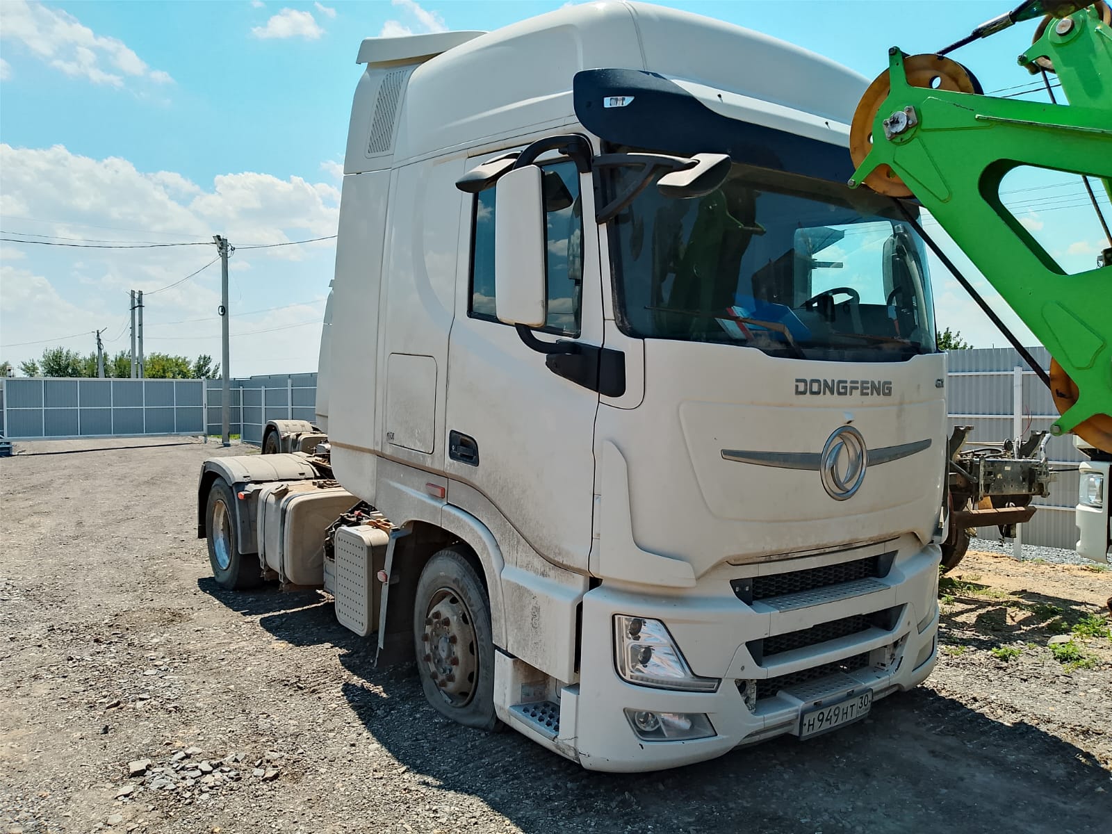 DongFeng DFH 4x2 Седельный тягач 2023 г. - фото 2