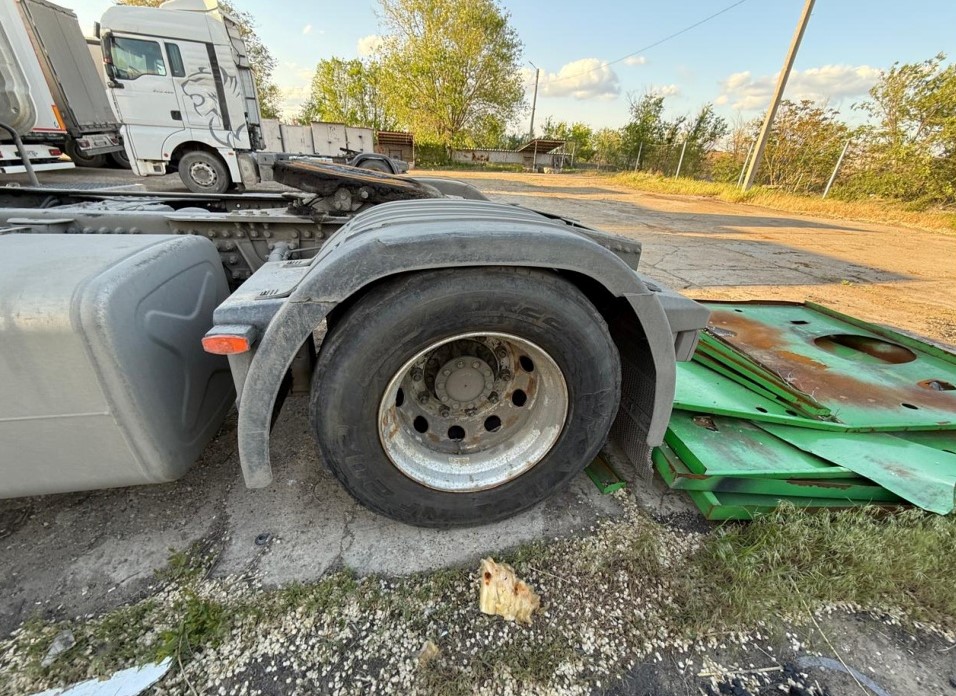 DongFeng DFH 4x2 Седельный тягач 2023 г. - фото 9