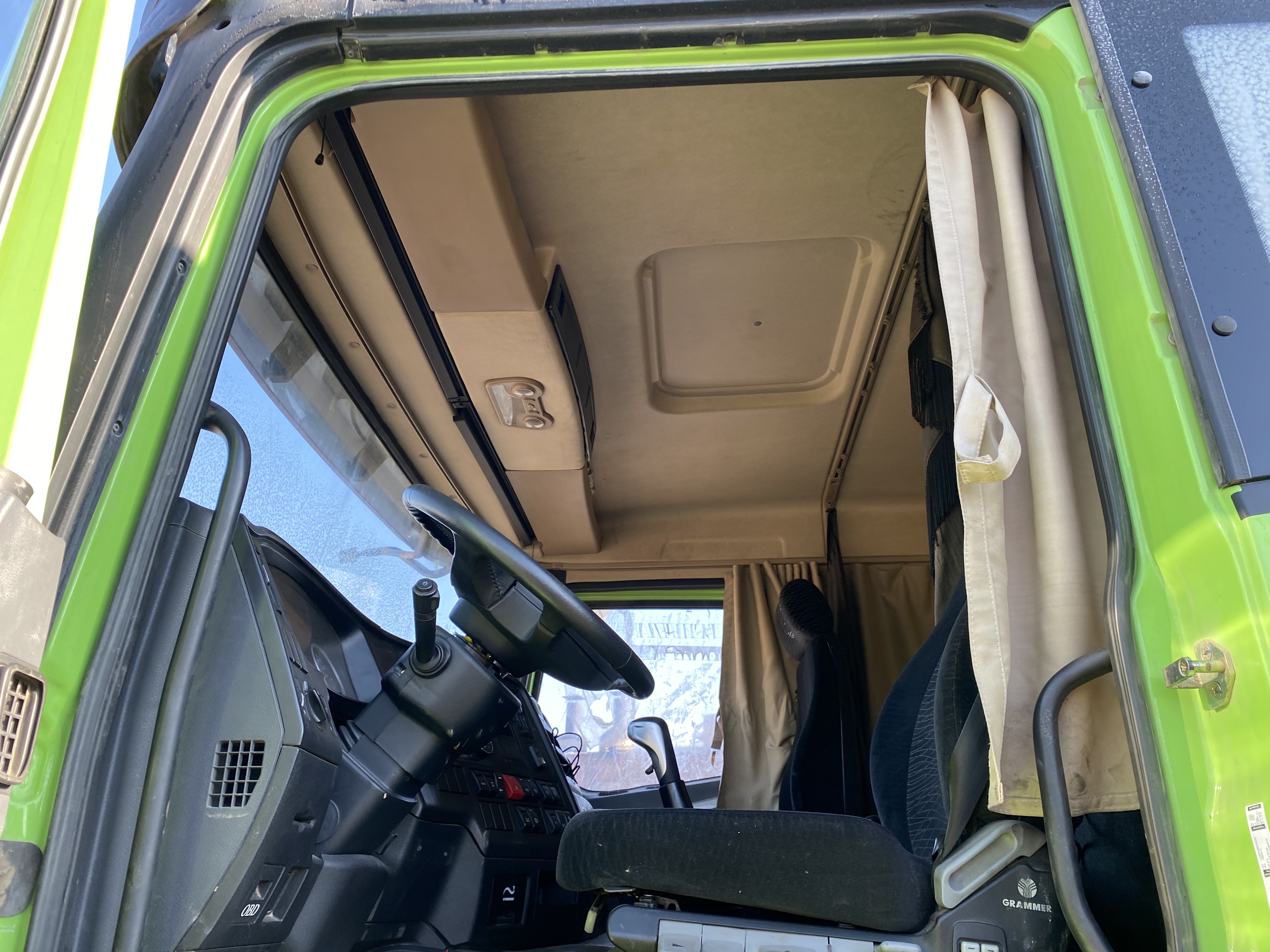 Shacman (Shaanxi) SX* 6x6 Самосвал 2022 г. - фото 9