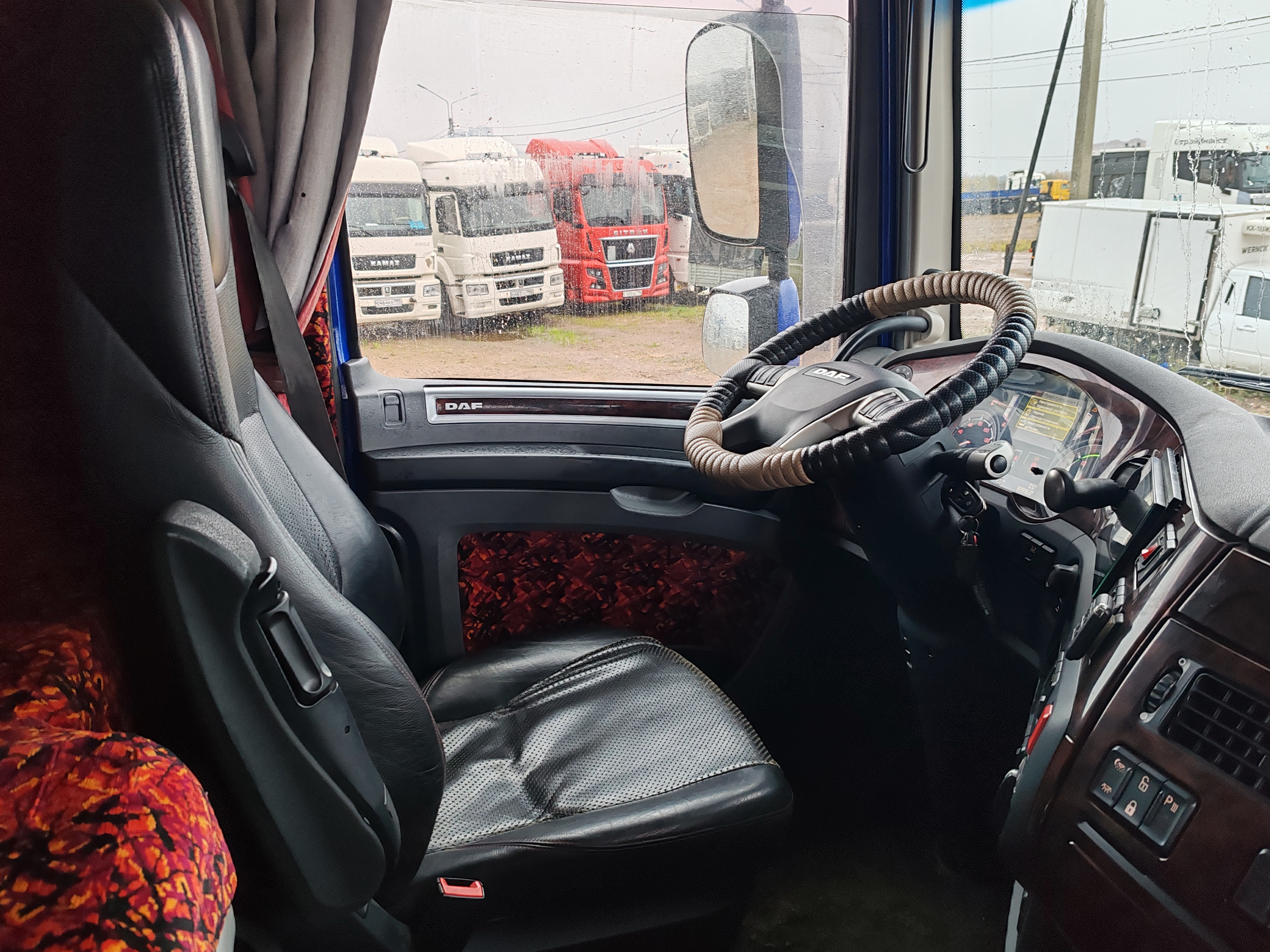 DAF XF 6x2 Седельный тягач 2017 г. - фото 13