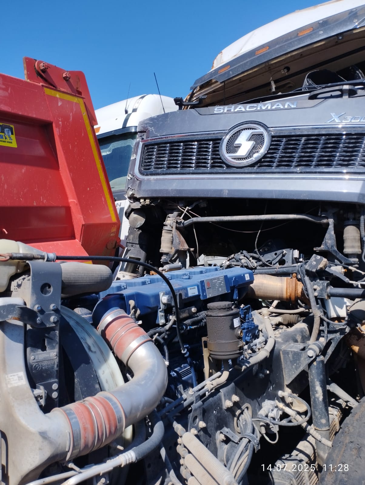 Shacman (Shaanxi) SX* 6x4 Седельный тягач 2023 г. - фото 2