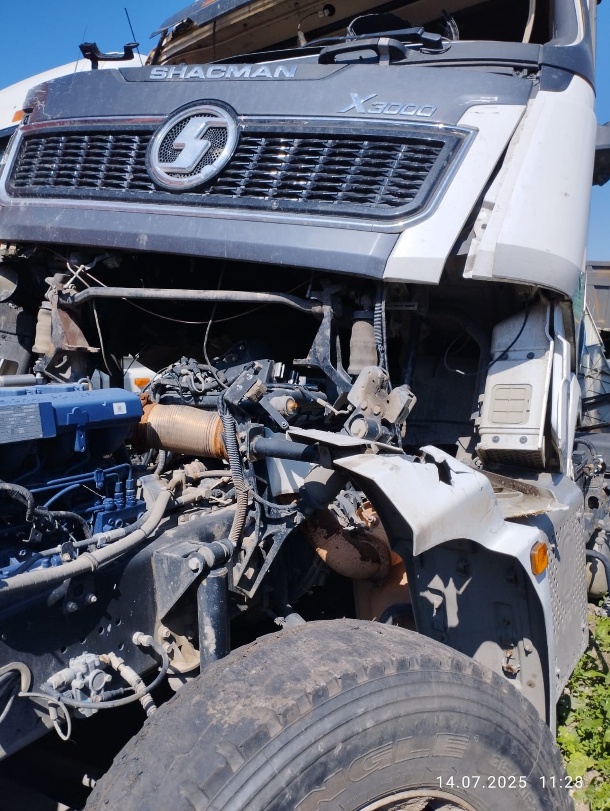 Shacman (Shaanxi) SX* 6x4 Седельный тягач 2023 г. - фото 3
