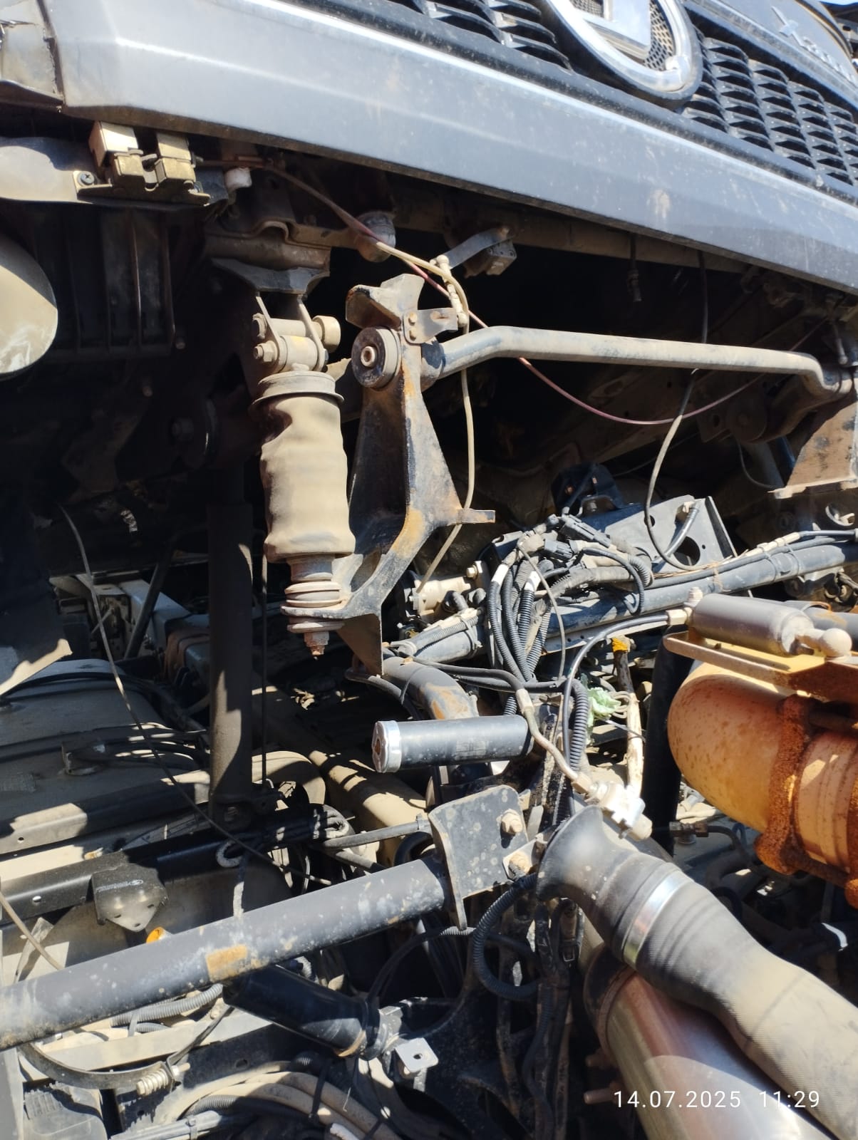 Shacman (Shaanxi) SX* 6x4 Седельный тягач 2023 г. - фото 19