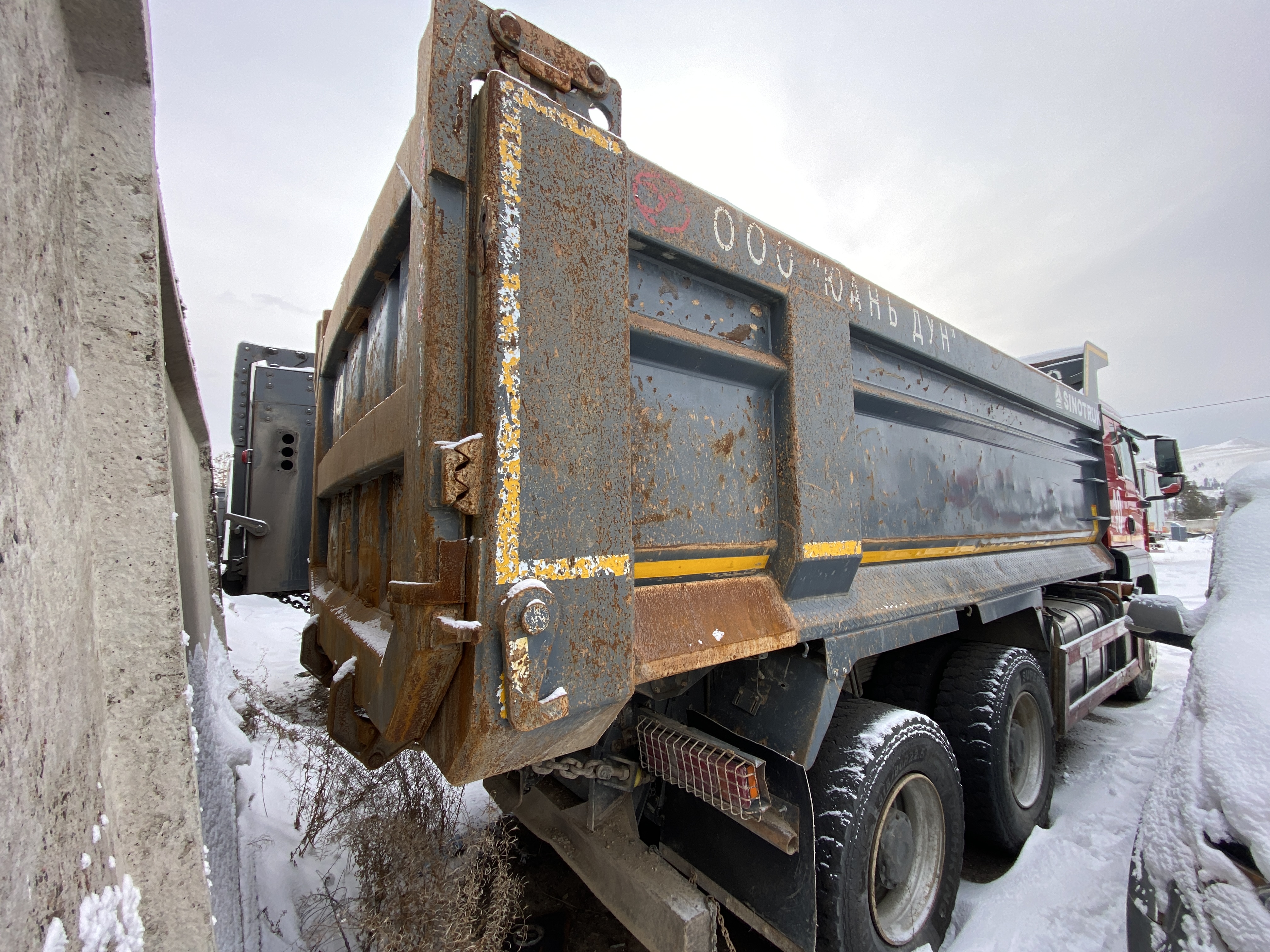 SITRAK C7H 6x4 Самосвал 2022 г. - фото 4