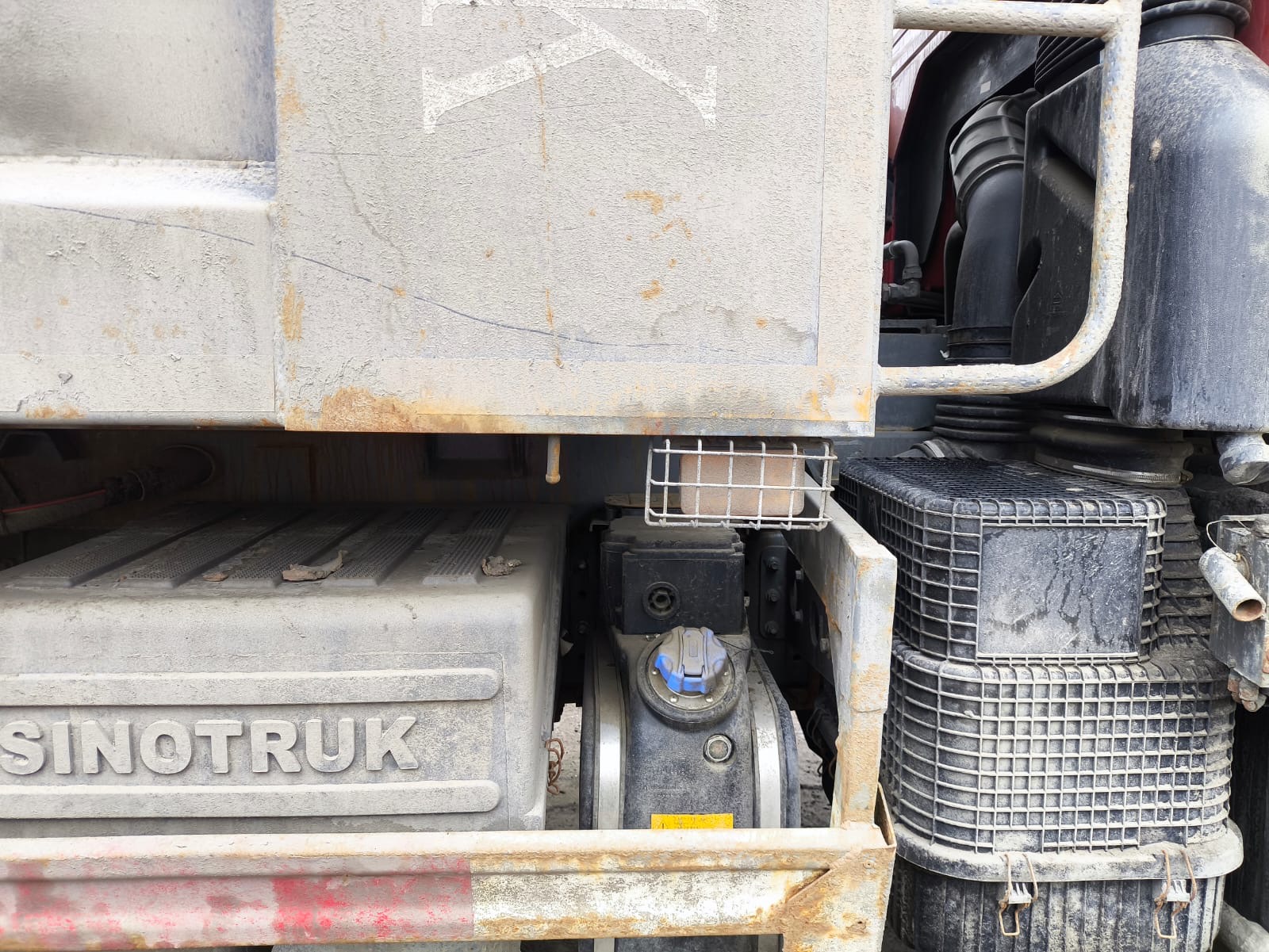 Howo ZZ* 6x4 Самосвал 2022 г. - фото 10