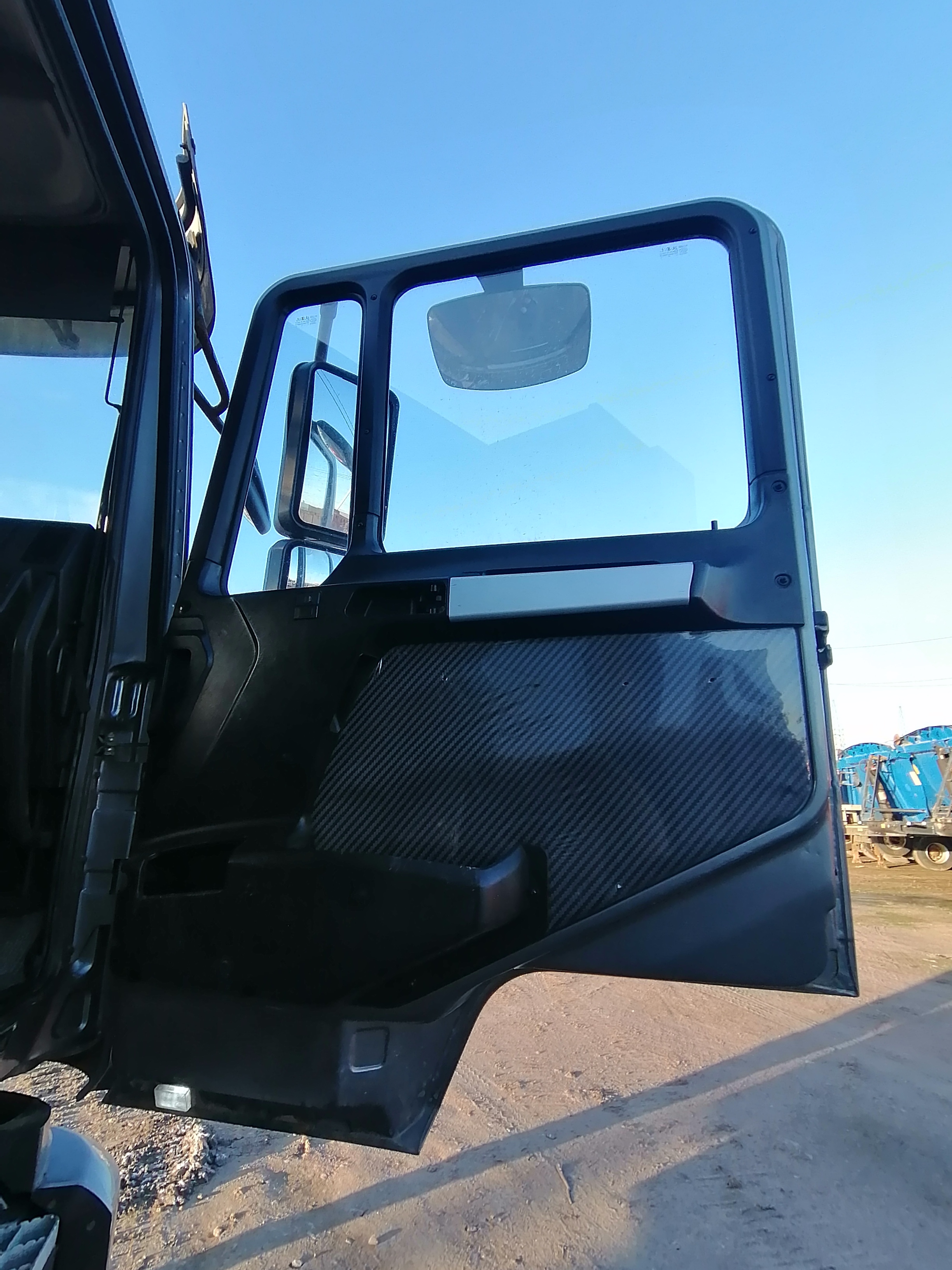 Shacman (Shaanxi) SX* 6x4 Самосвал 2023 г. - фото 10