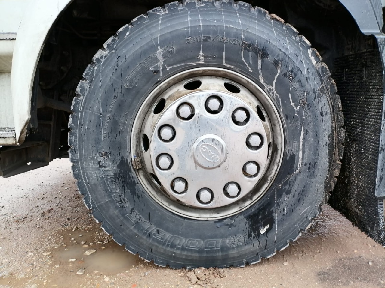 JAC N200 4x2 Изотермический/рефрижератор с гидробортом 2023 г. - фото 10