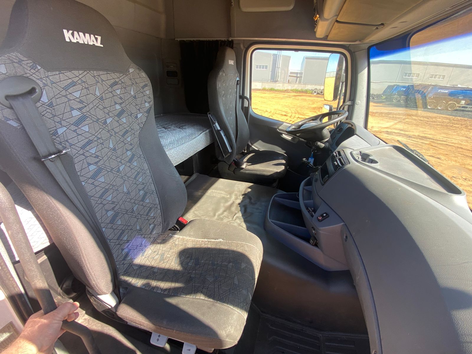 КамАЗ 5490 4x2 Седельный тягач 2020 г. - фото 13