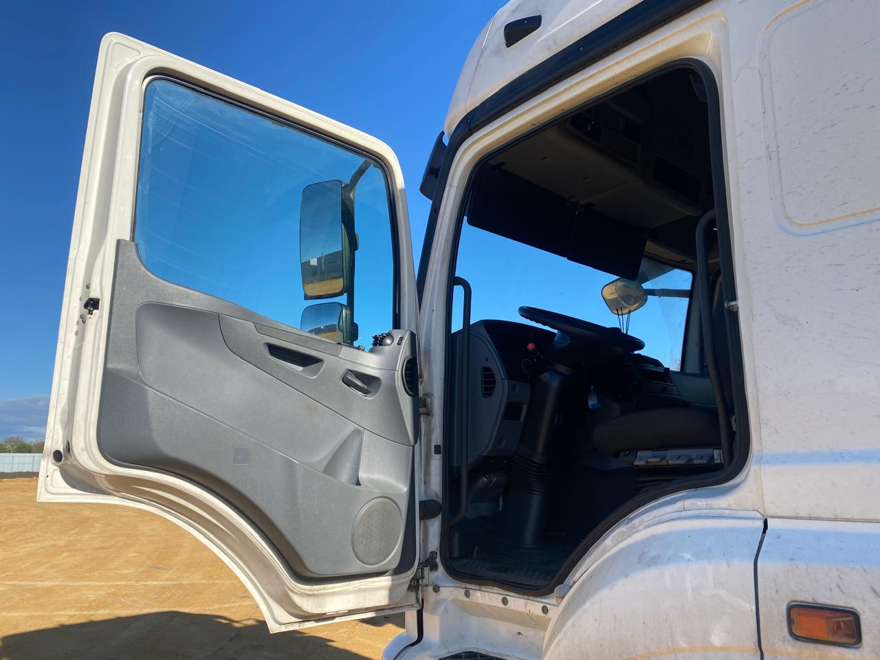 КамАЗ 5490 4x2 Седельный тягач 2020 г. - фото 11