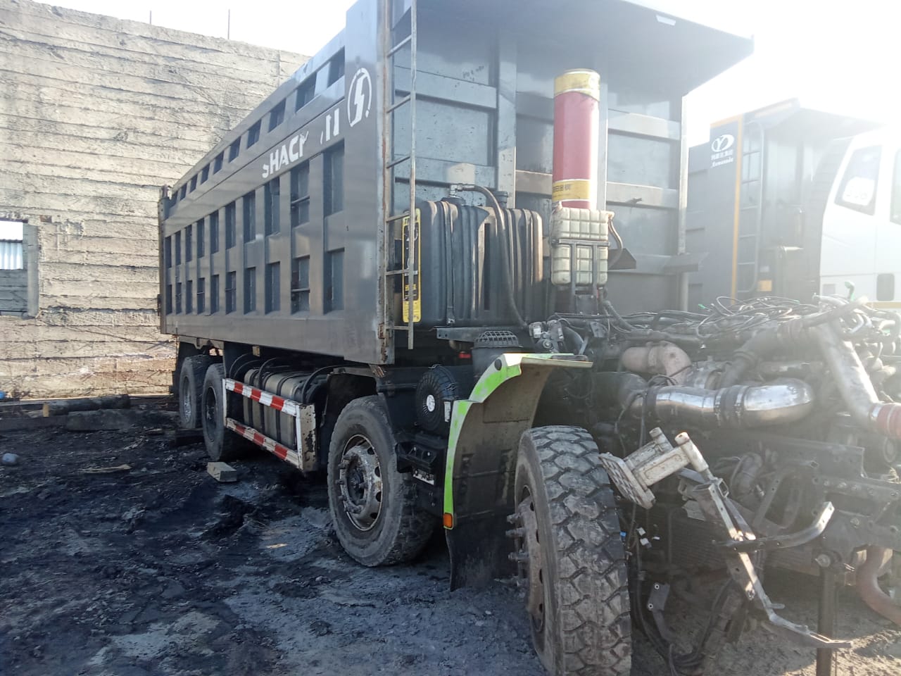 Shacman (Shaanxi) SX* 8x4 Самосвал 2022 г. - фото 2