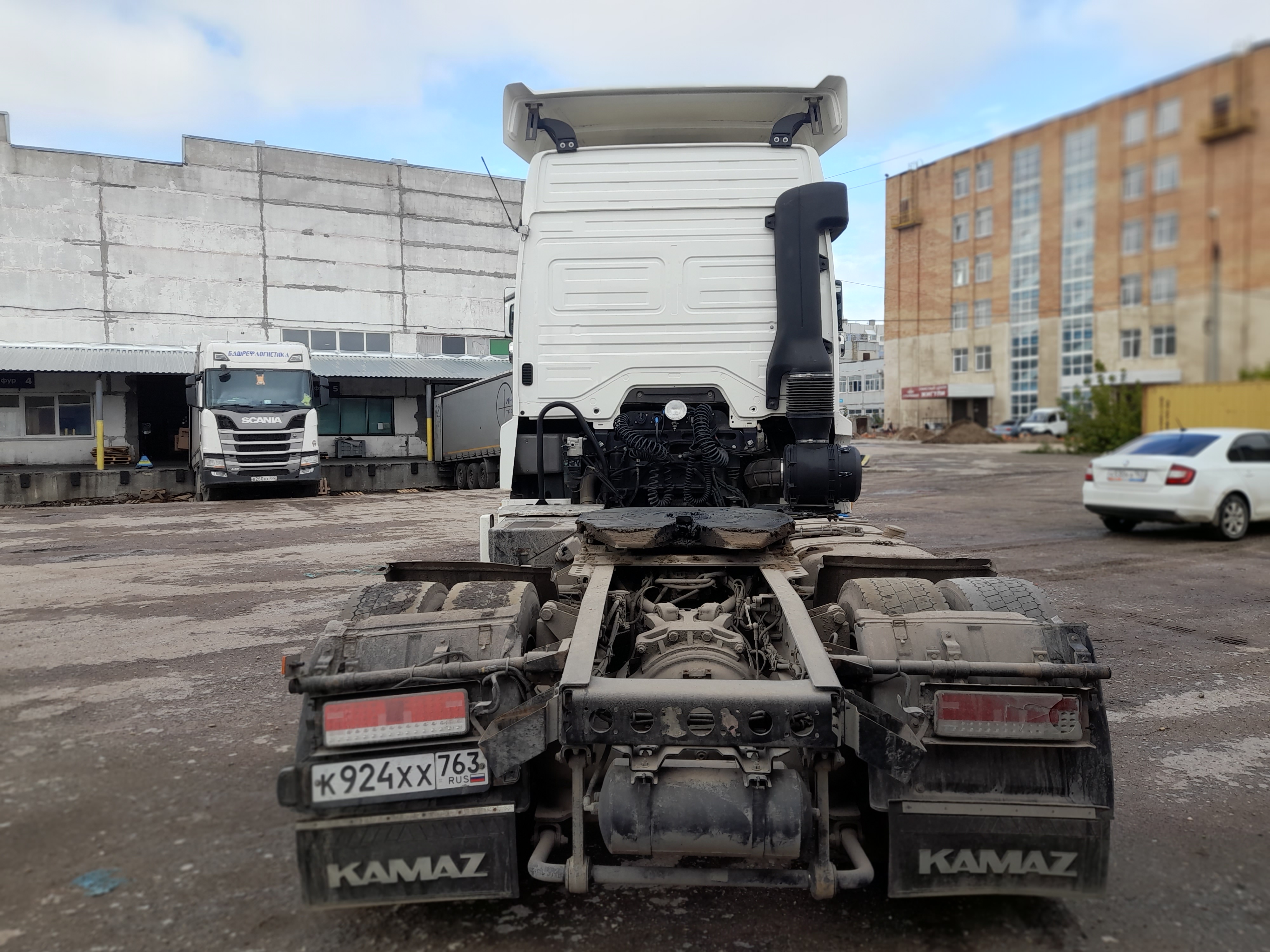 КамАЗ 5490 4x2 Седельный тягач 2023 г. - фото 5