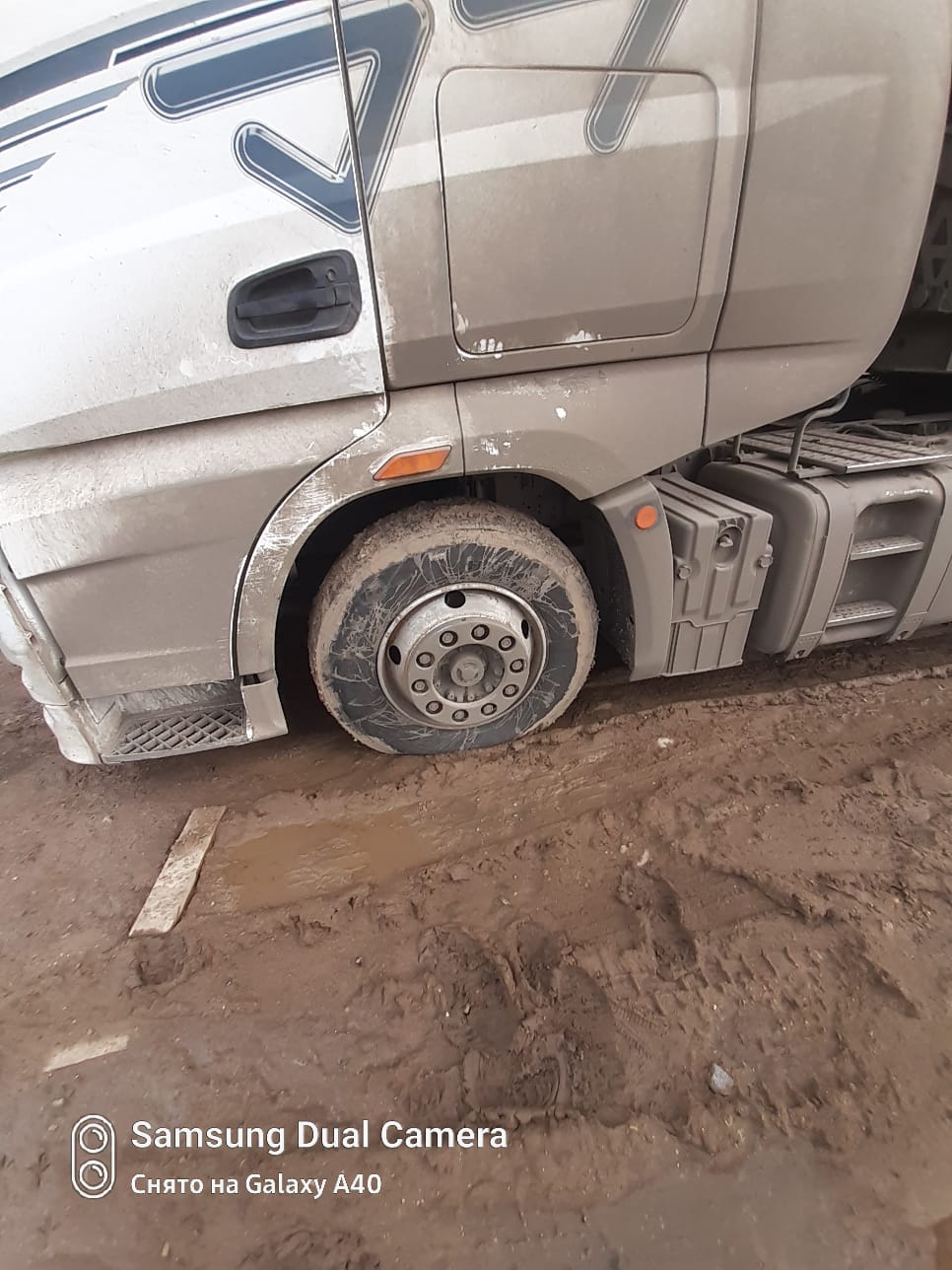 FAW J7 4x2 Седельный тягач 2023 г. - фото 6