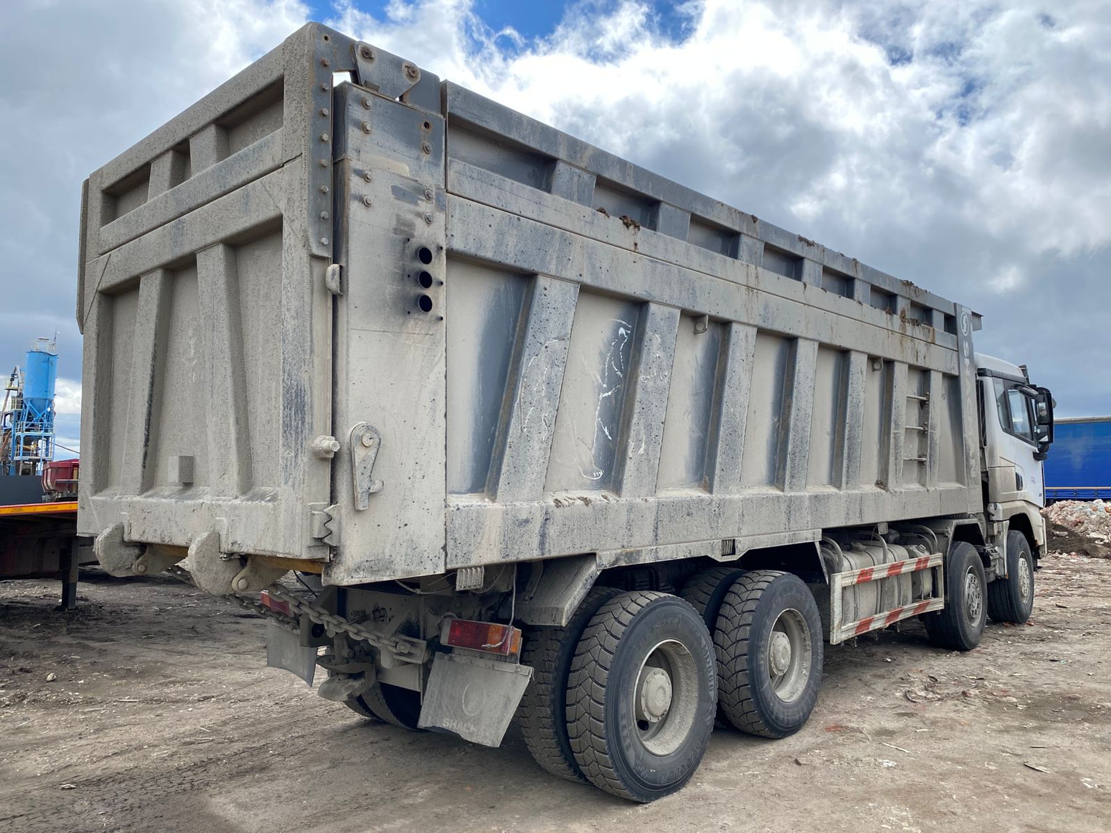 Shacman (Shaanxi) SX* 8x4 Самосвал 2023 г. - фото 8