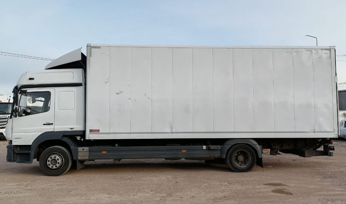 Mercedes-Benz ATEGO 4x2 Промтоварный с гидробортом 2018 г. - фото 4