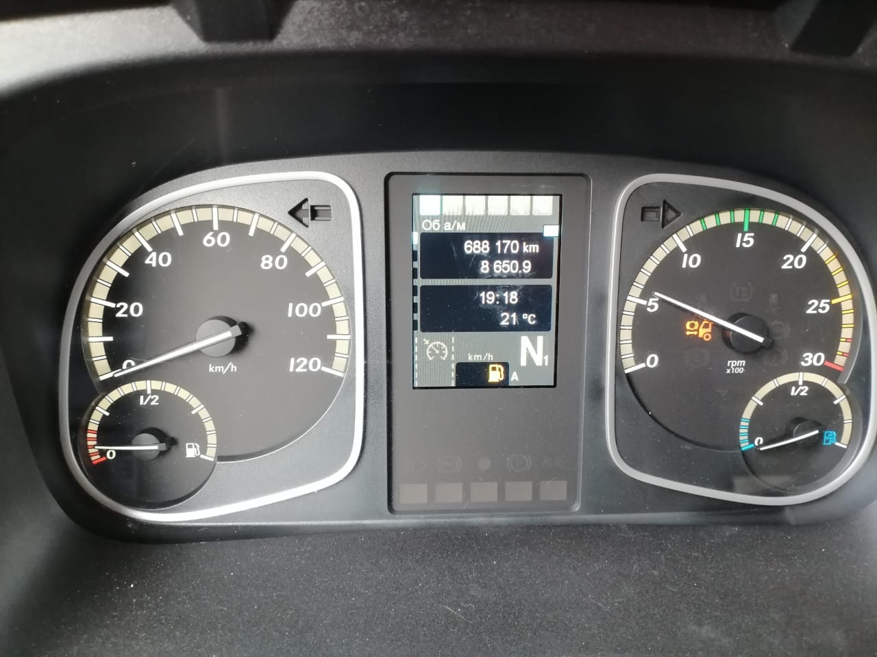 Mercedes-Benz ATEGO 4x2 Промтоварный с гидробортом 2018 г. - фото 13