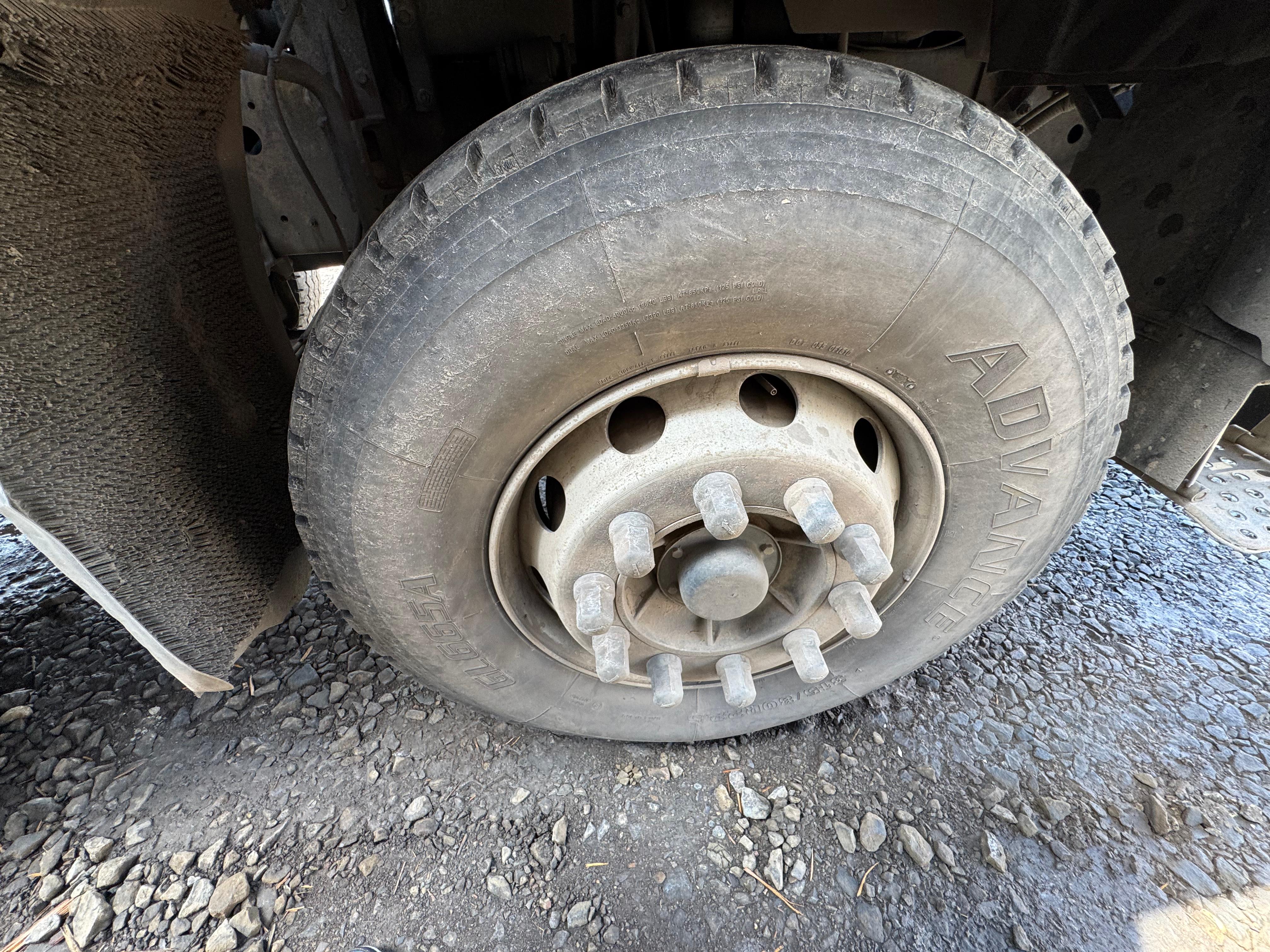 DongFeng KC 8x4 Самосвал 2022 г. - фото 8