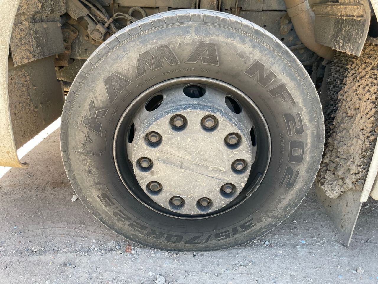 КамАЗ 5490 4x2 Седельный тягач 2017 г. - фото 9