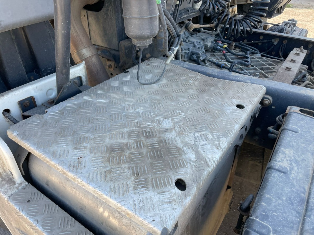 КамАЗ 5490 4x2 Седельный тягач 2017 г. - фото 19